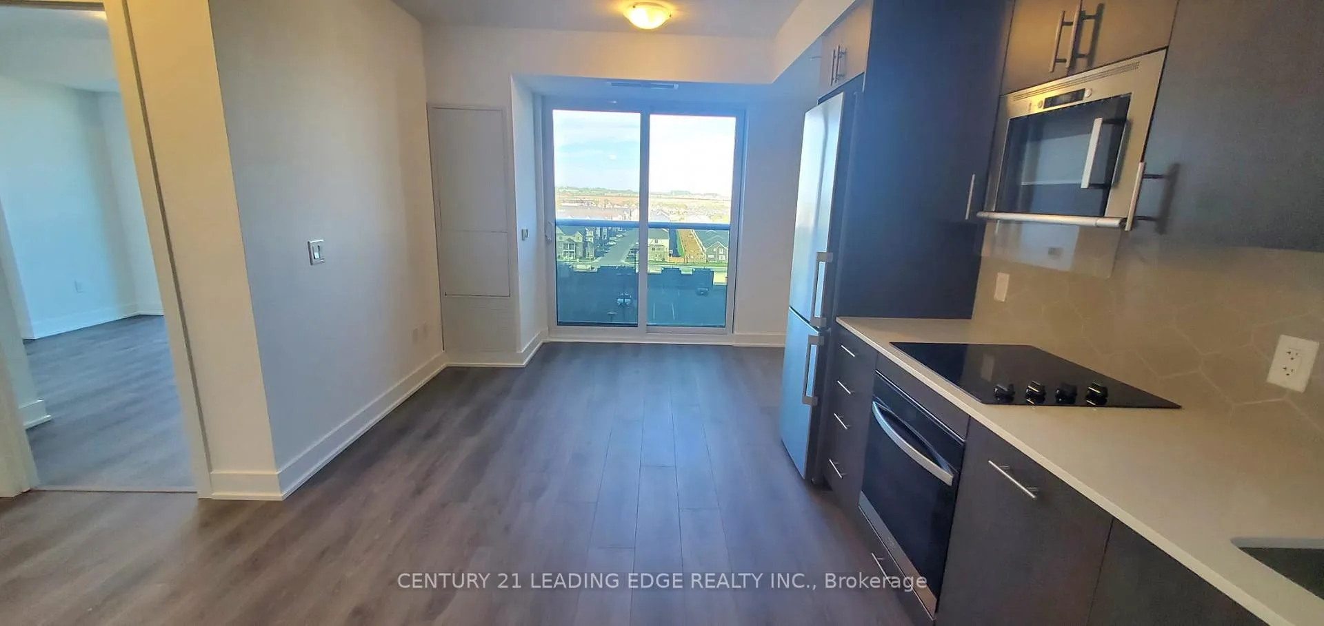 Photo 5 of Unit 803, 2545 Simcoe Street N, Oshawa, Windfields — HOMEH
