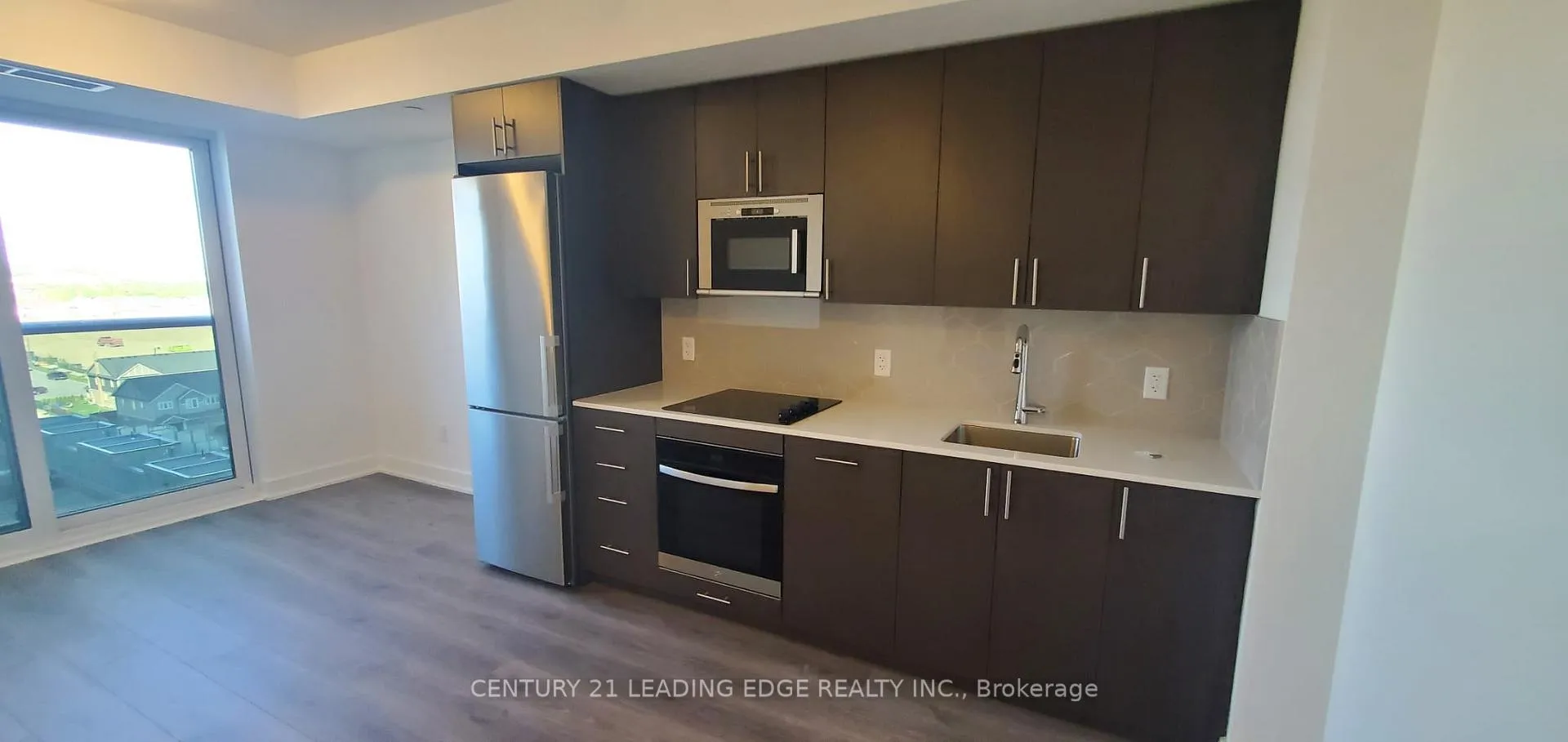 Photo 7 of Unit 803, 2545 Simcoe Street N, Oshawa, Windfields — HOMEH