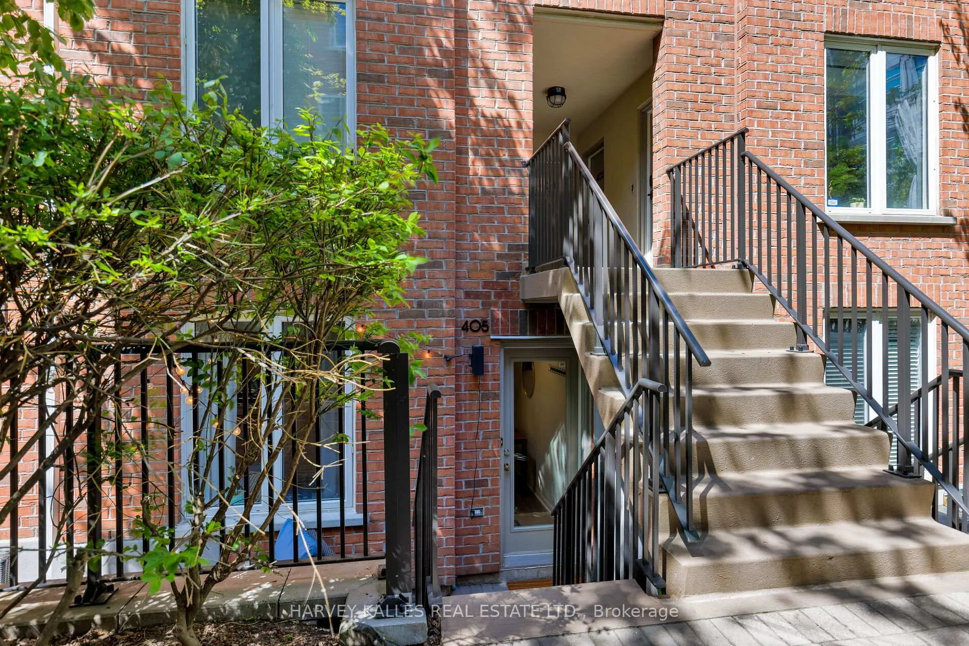Photo 4 of Unit 405, 29 Canniff Street, Toronto, Niagara — HOMEH