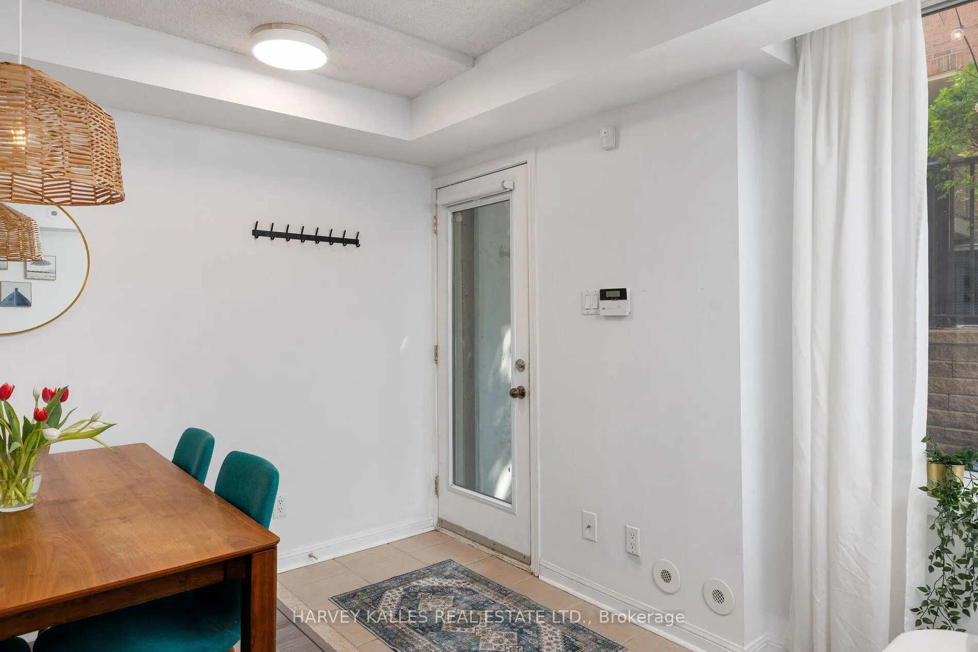 Photo 10 of Unit 405, 29 Canniff Street, Toronto, Niagara — HOMEH