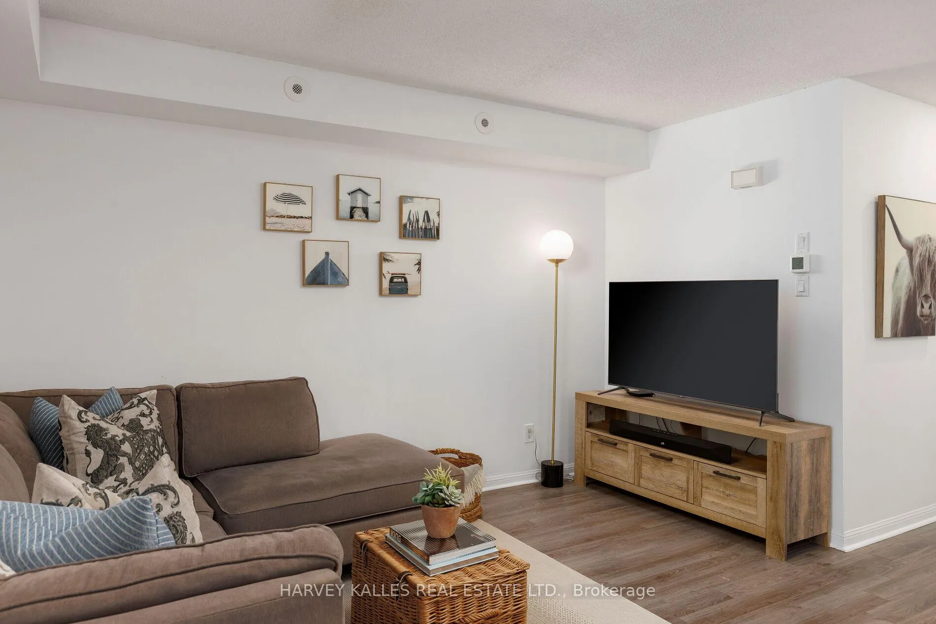 Photo 15 of Unit 405, 29 Canniff Street, Toronto, Niagara — HOMEH