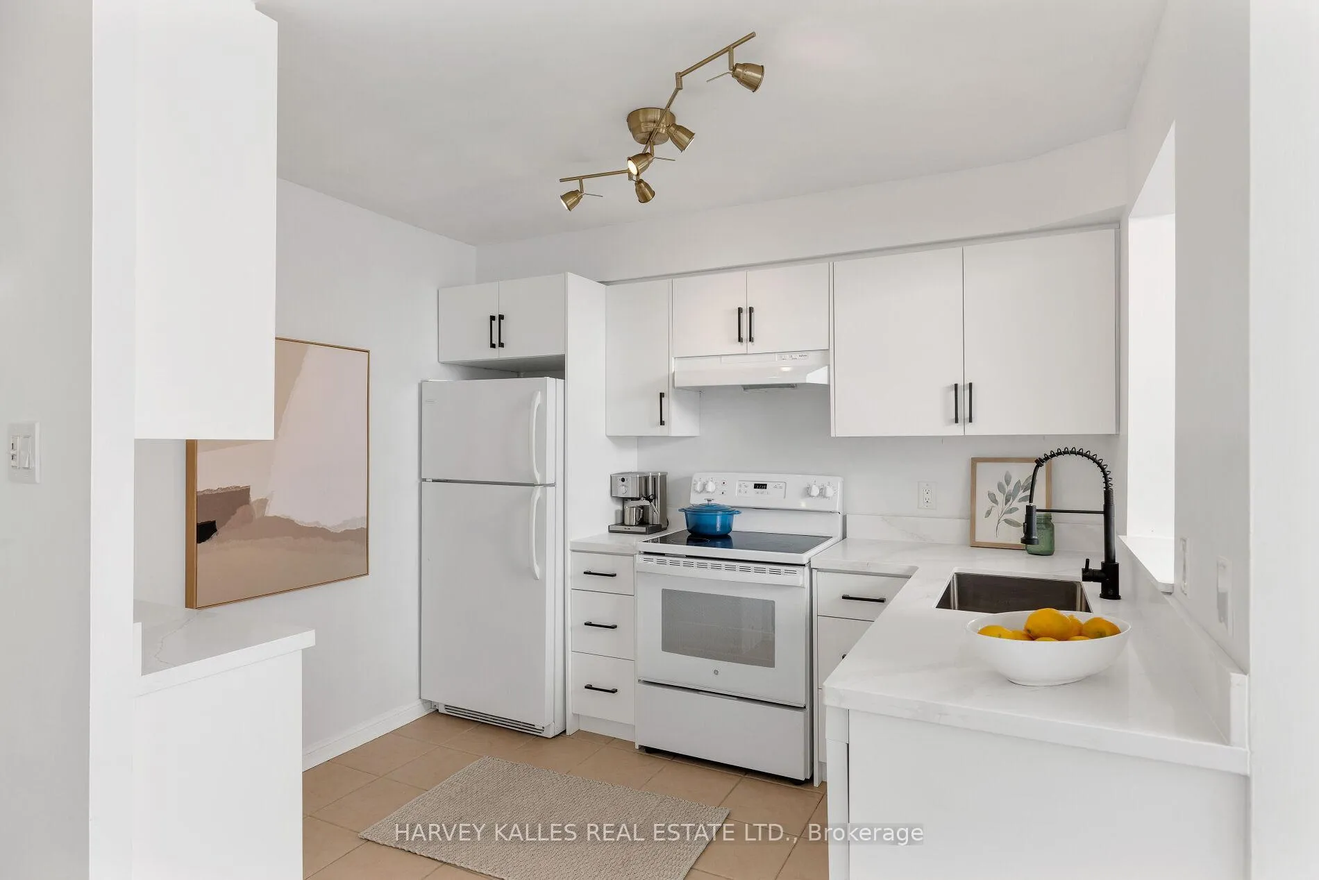 Photo 19 of Unit 405, 29 Canniff Street, Toronto, Niagara — HOMEH