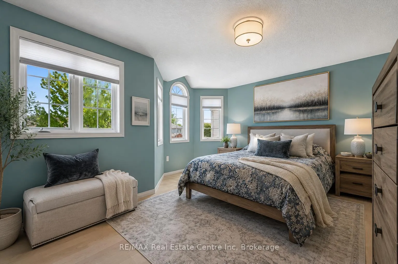 Photo 10 of 19 Ryde Road, Guelph, Willow West/Sugarbush/West Acres — HOMEH