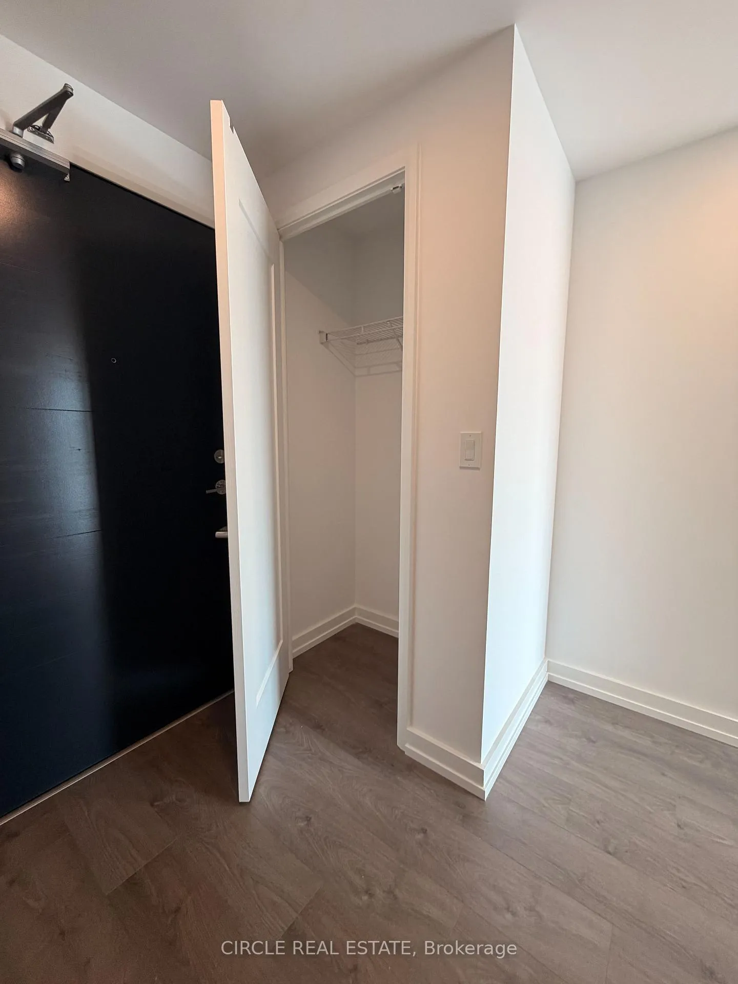 Photo 2 of Unit #718, 75 James Street S, Hamilton, Corktown — HOMEH