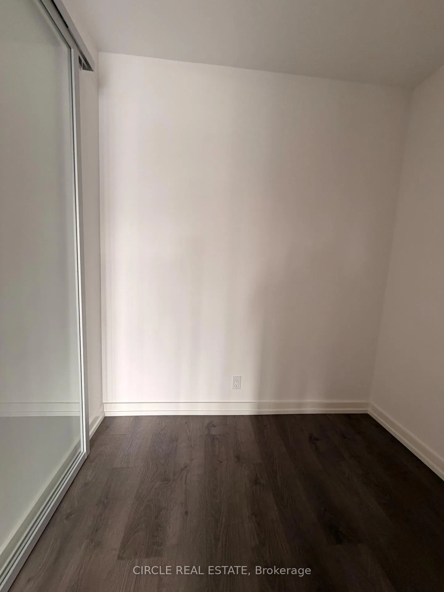 Photo 4 of Unit #718, 75 James Street S, Hamilton, Corktown — HOMEH