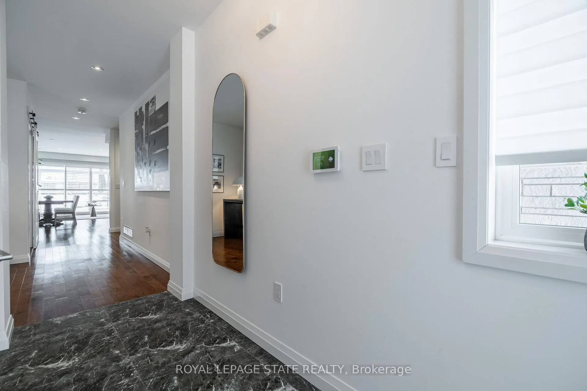 Photo 5 of Unit 22, 35 Midhurst Heights, Hamilton, Stoney Creek Mountain — HOMEH