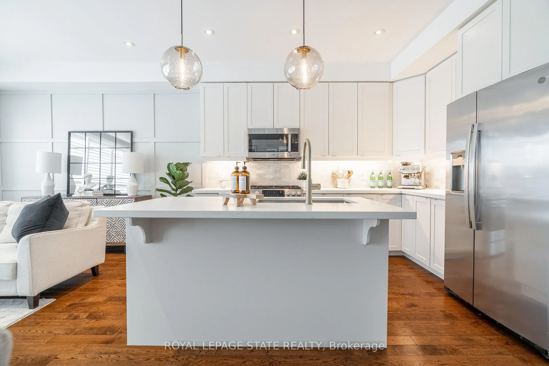 Photo 11 of Unit 22, 35 Midhurst Heights, Hamilton, Stoney Creek Mountain — HOMEH