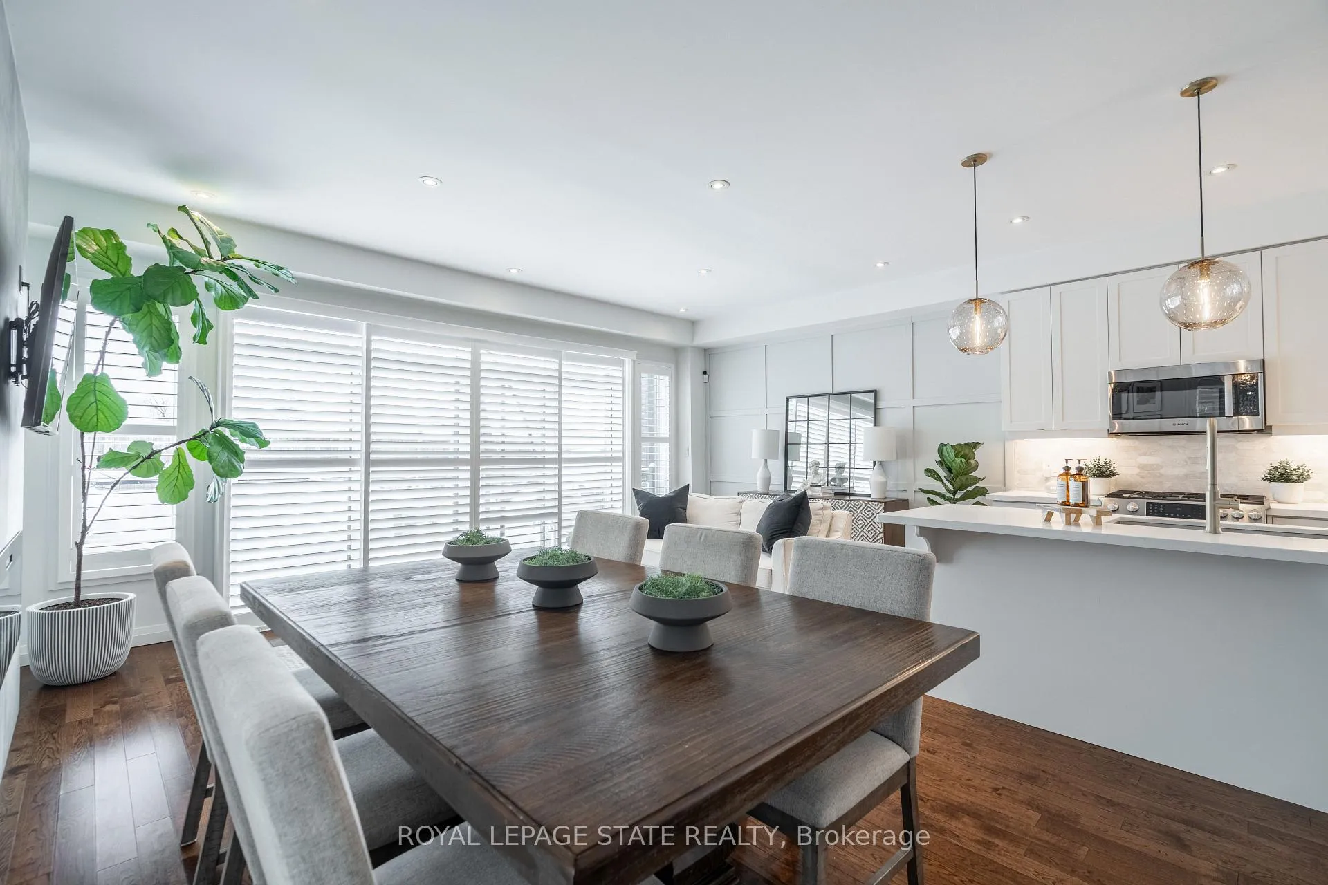 Photo 14 of Unit 22, 35 Midhurst Heights, Hamilton, Stoney Creek Mountain — HOMEH