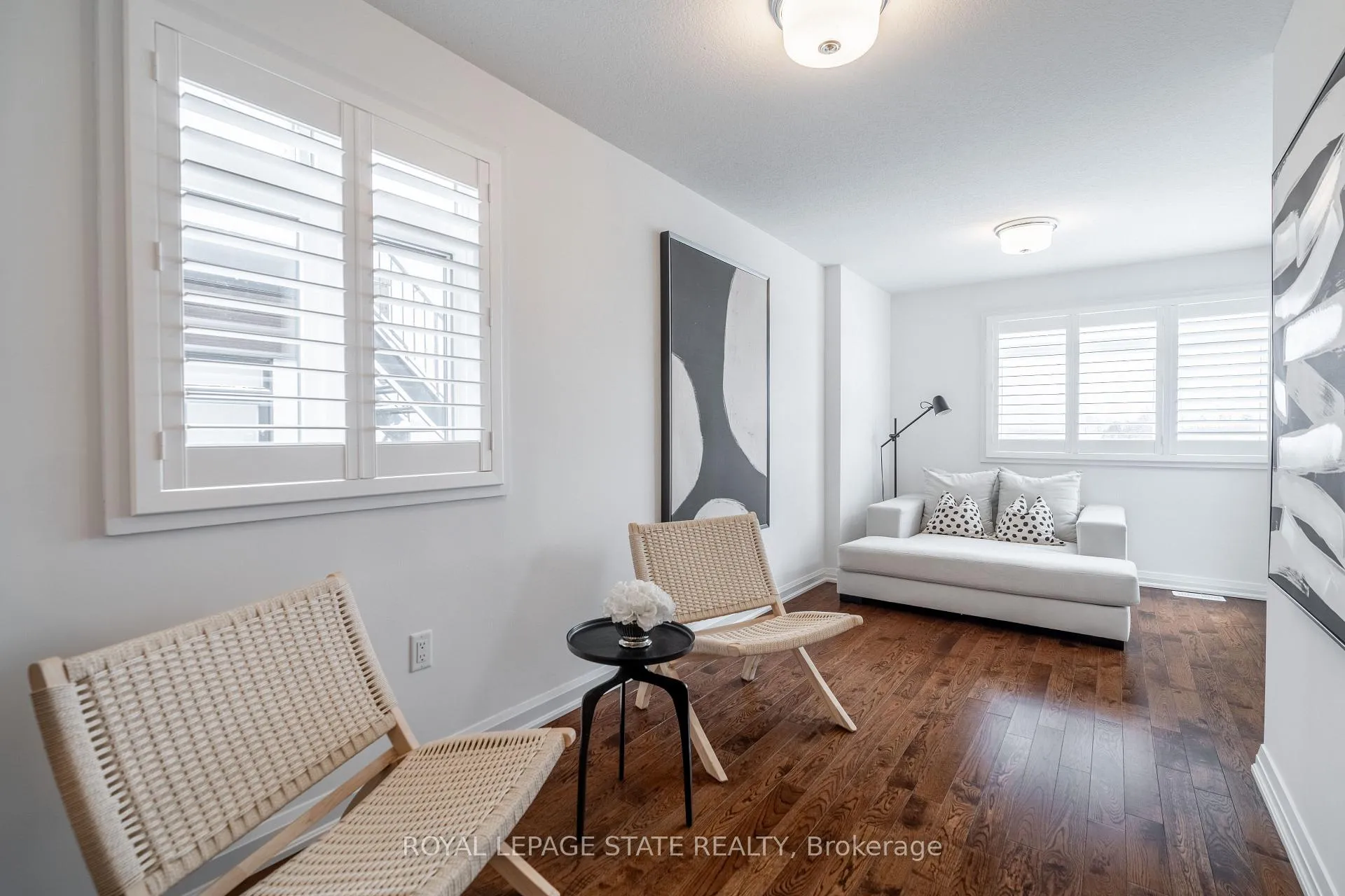 Photo 16 of Unit 22, 35 Midhurst Heights, Hamilton, Stoney Creek Mountain — HOMEH