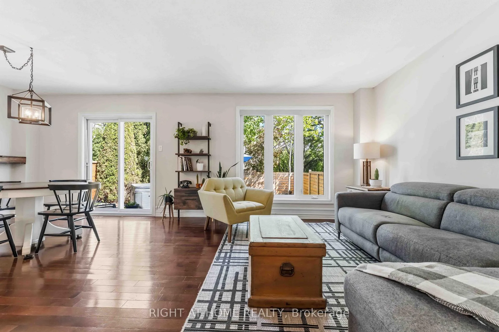 Photo 7 of 981 Barwell Avenue, Ottawa, Fairfield Heights — HOMEH