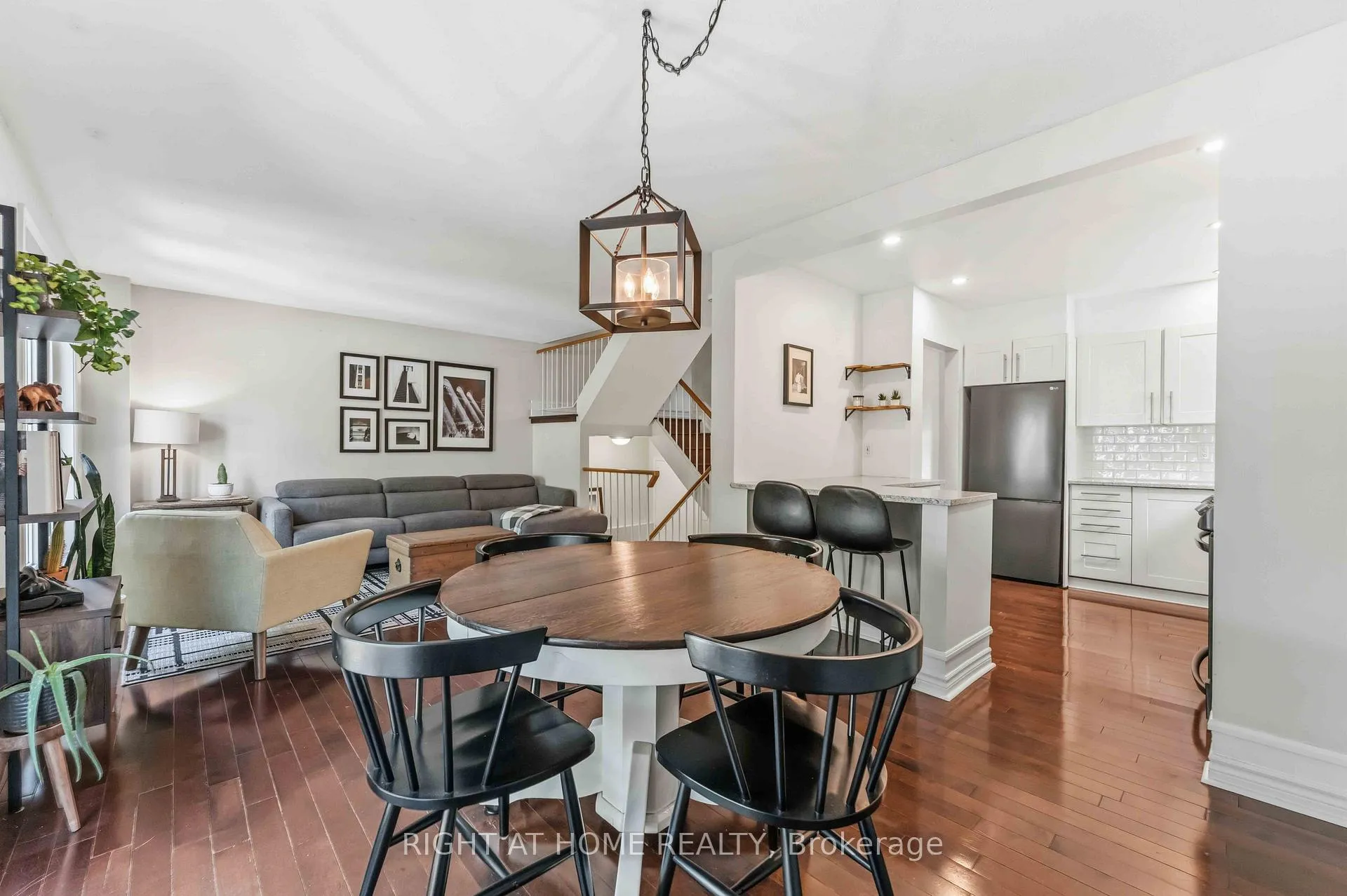 Photo 12 of 981 Barwell Avenue, Ottawa, Fairfield Heights — HOMEH