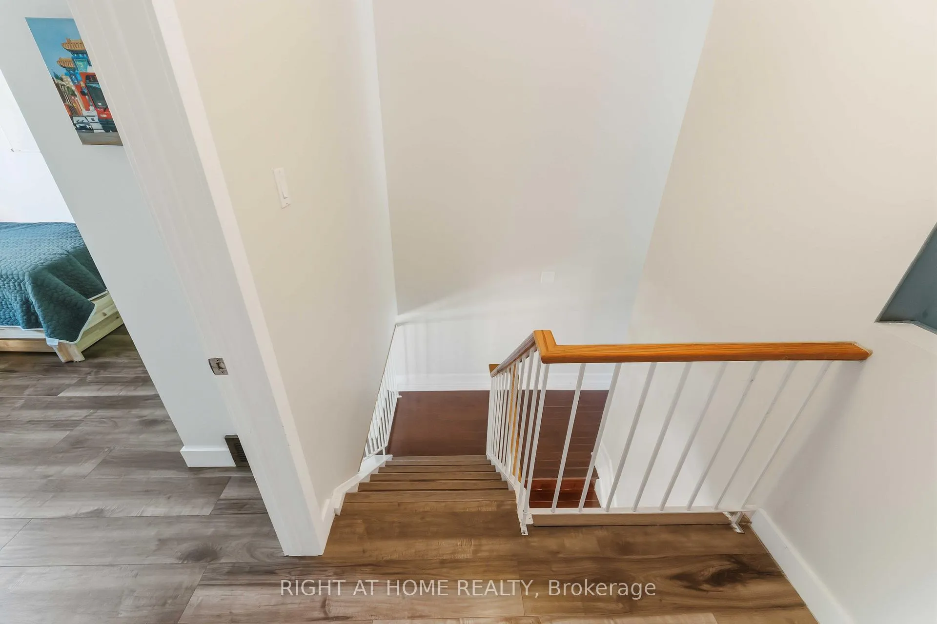Photo 20 of 981 Barwell Avenue, Ottawa, Fairfield Heights — HOMEH