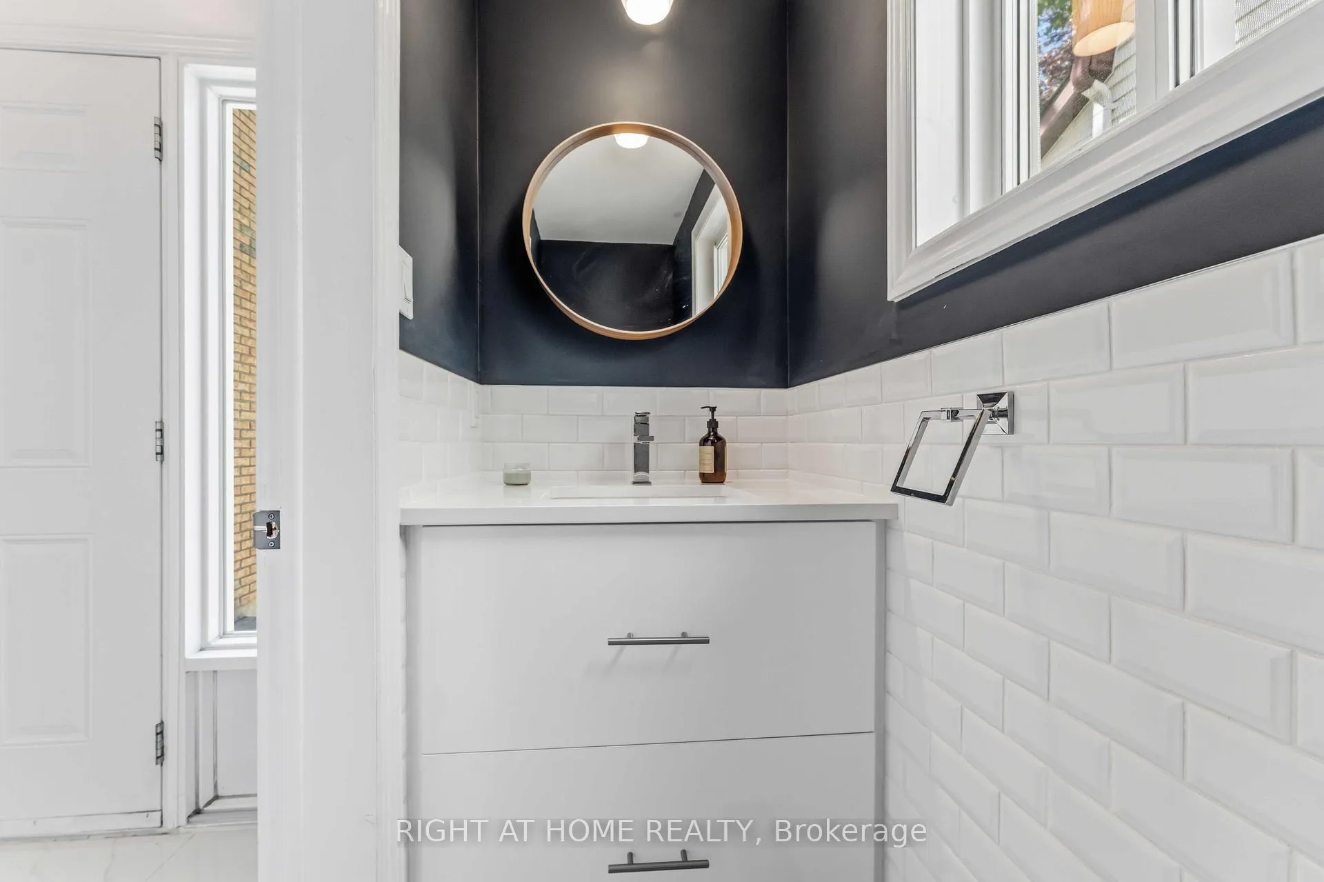 Photo 25 of 981 Barwell Avenue, Ottawa, Fairfield Heights — HOMEH