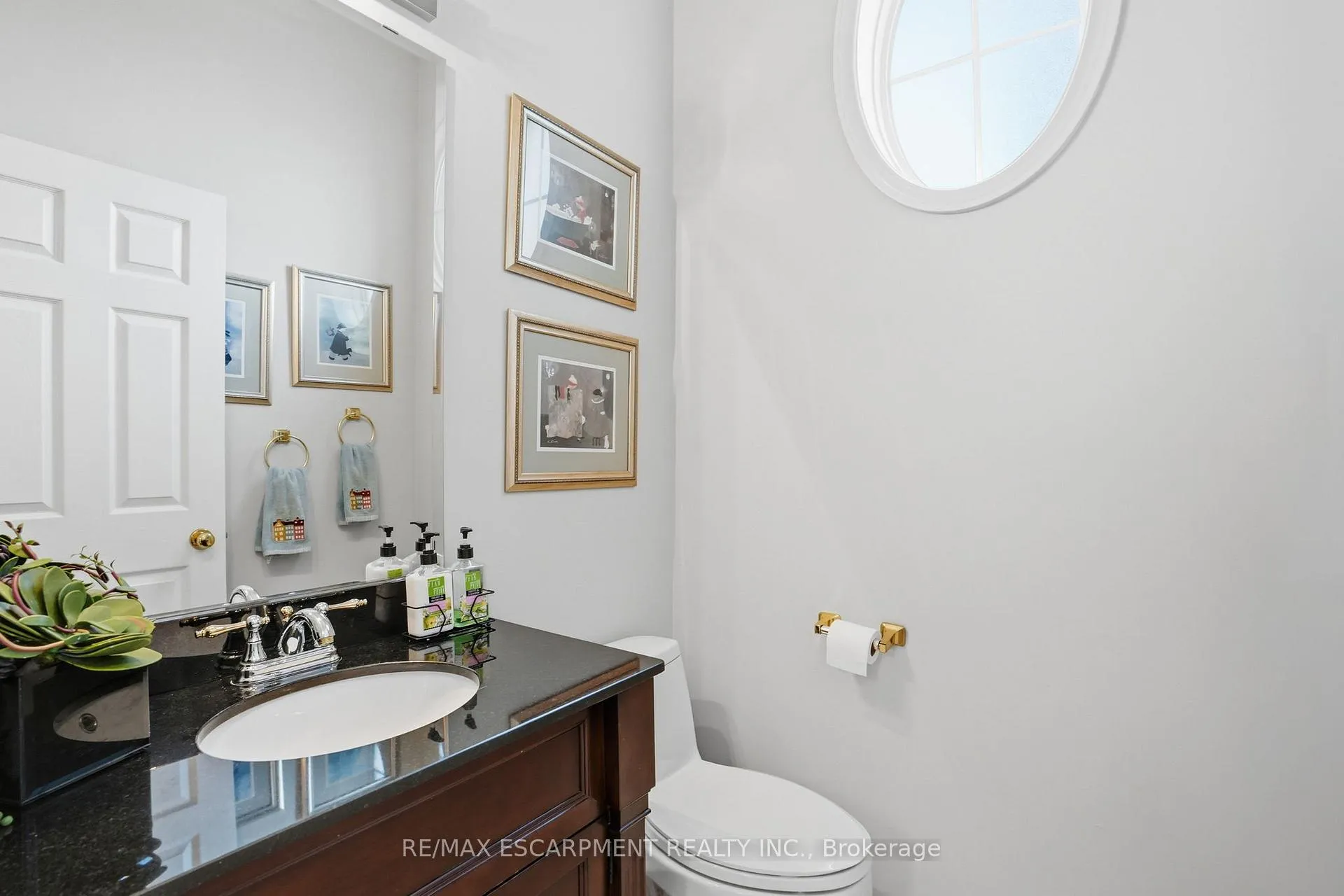 Photo 13 of 2258 Turnberry Road, Burlington, Rose — HOMEH