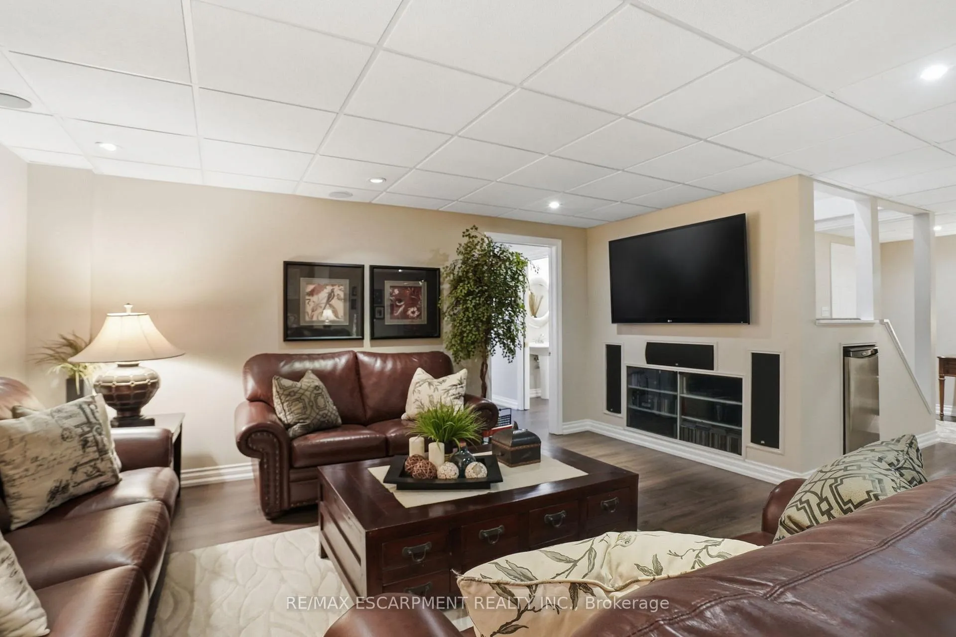 Photo 19 of 2258 Turnberry Road, Burlington, Rose — HOMEH