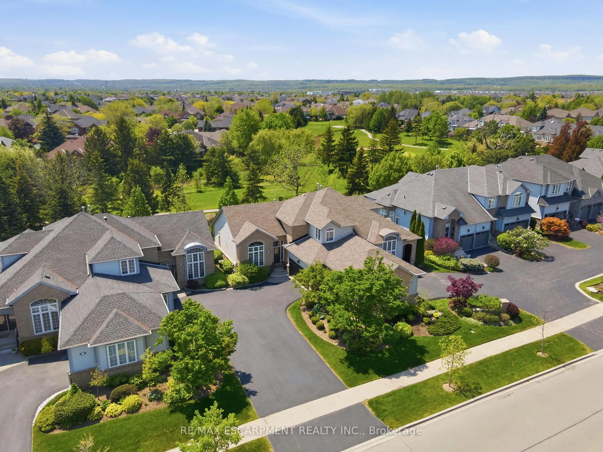Photo 29 of 2258 Turnberry Road, Burlington, Rose — HOMEH