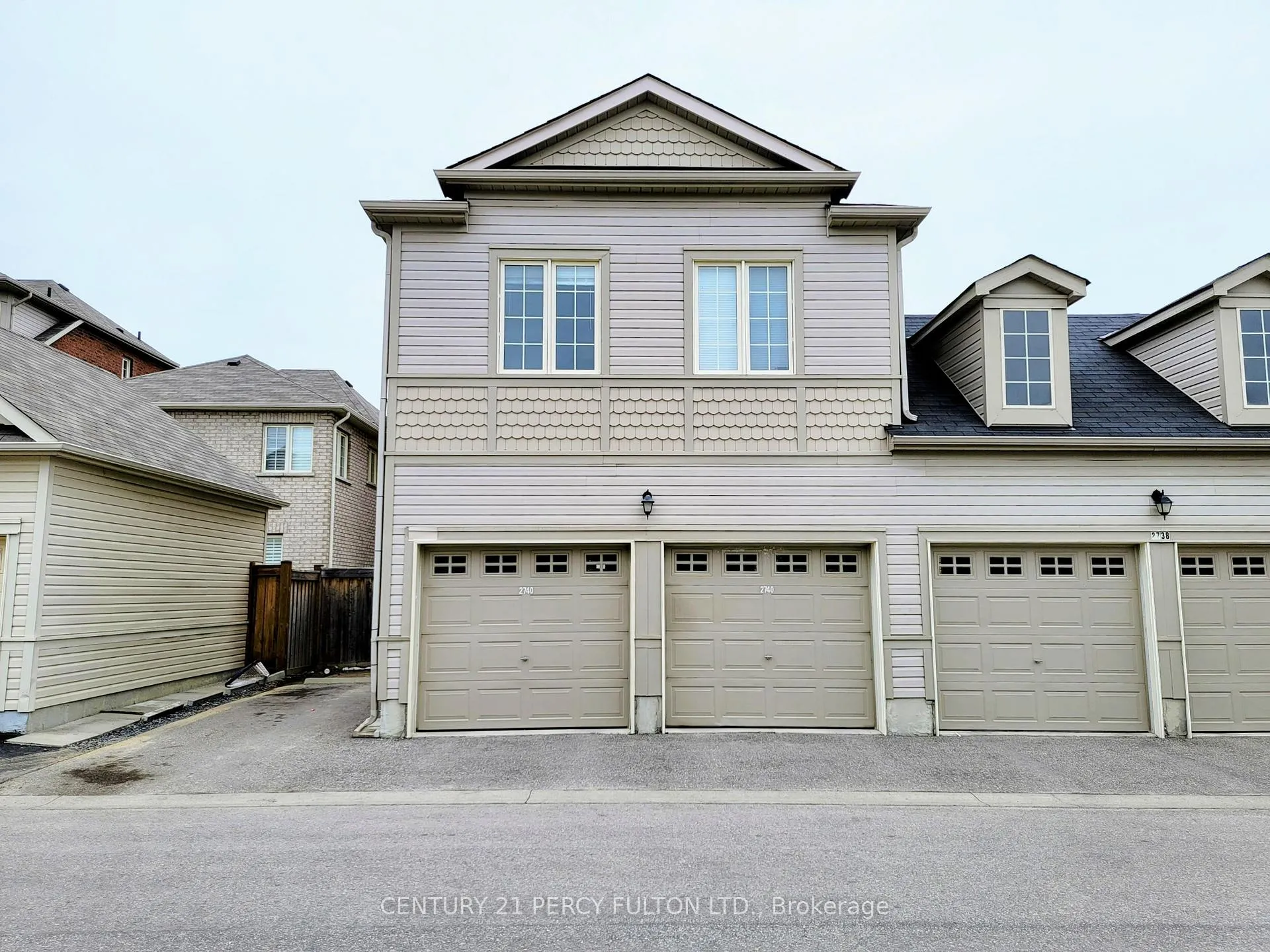 Photo 1 of Unit Coach, 2740 Donald Cousens Parkway, Markham, Cornell — HOMEH