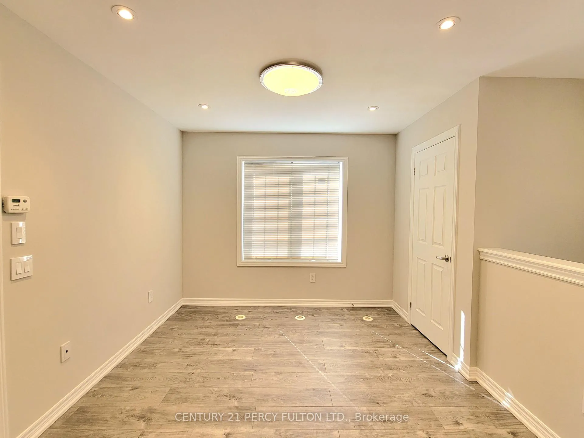 Photo 5 of Unit Coach, 2740 Donald Cousens Parkway, Markham, Cornell — HOMEH