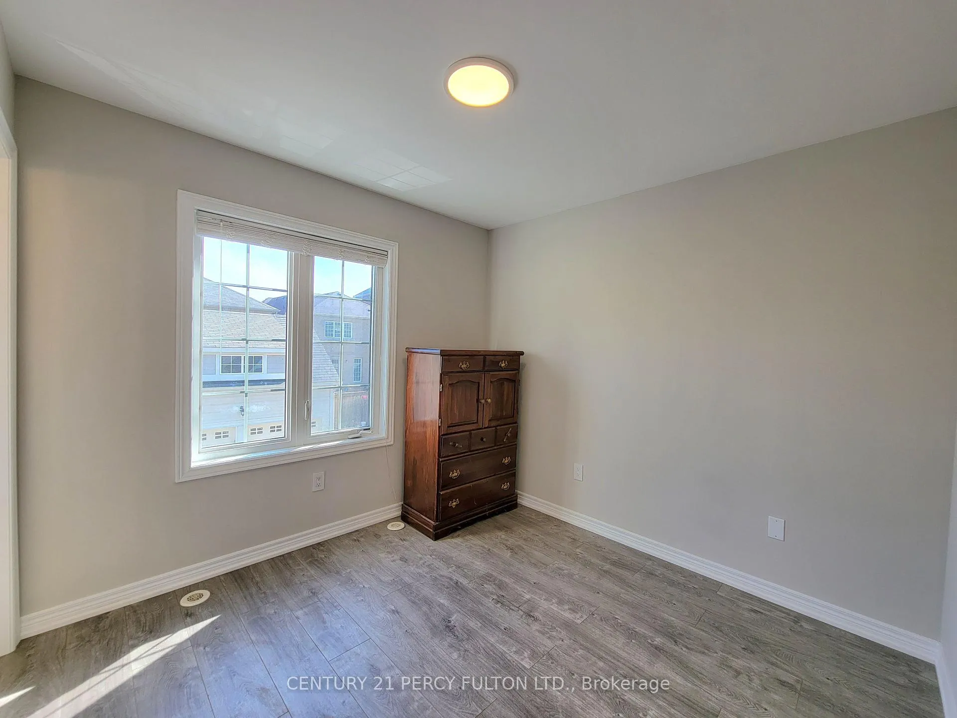 Photo 7 of Unit Coach, 2740 Donald Cousens Parkway, Markham, Cornell — HOMEH