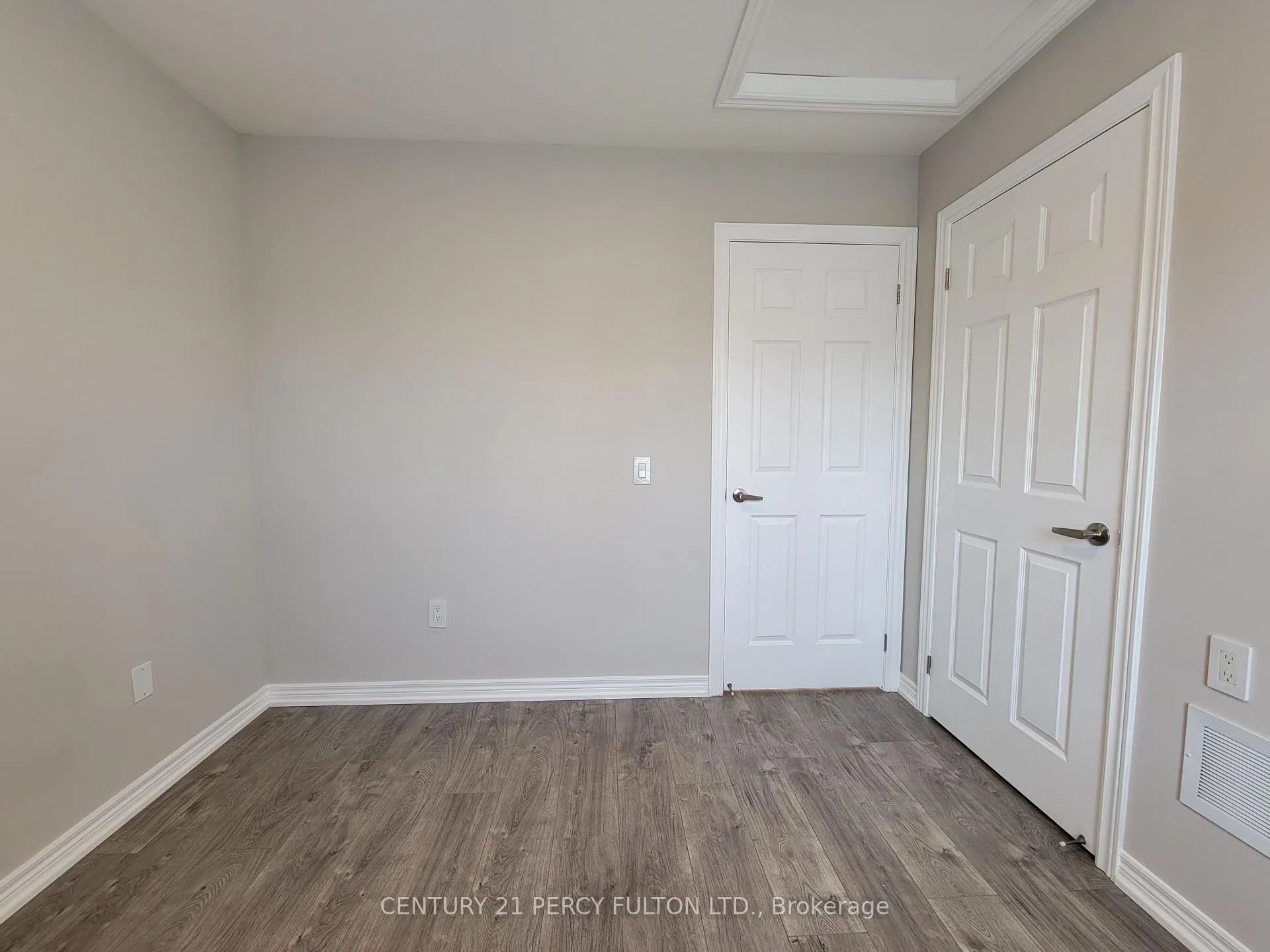 Photo 10 of Unit Coach, 2740 Donald Cousens Parkway, Markham, Cornell — HOMEH