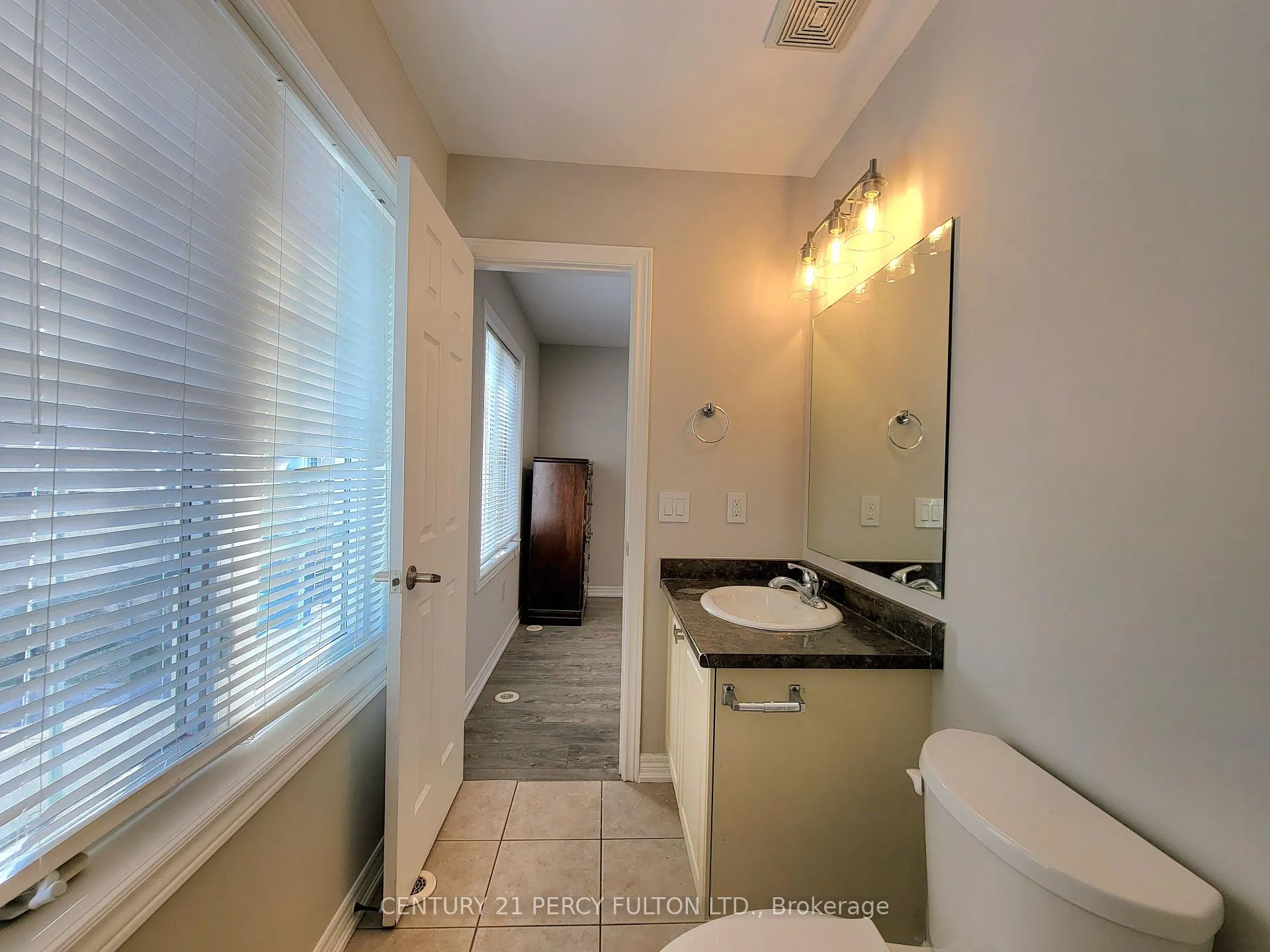 Photo 13 of Unit Coach, 2740 Donald Cousens Parkway, Markham, Cornell — HOMEH