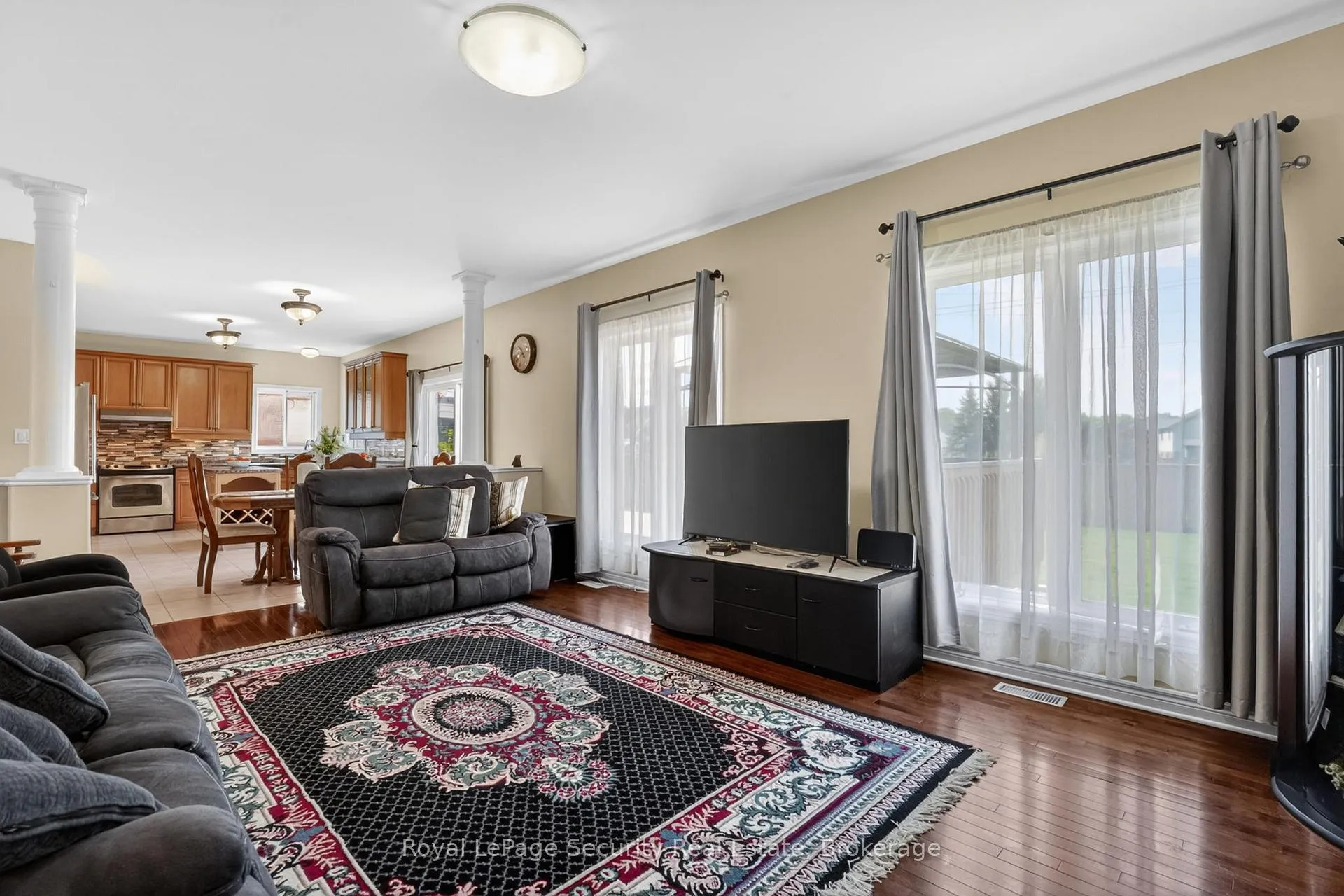 Photo 20 of 37 Fredonia Crescent, St. Catharines, Rykert/Vansickle — HOMEH