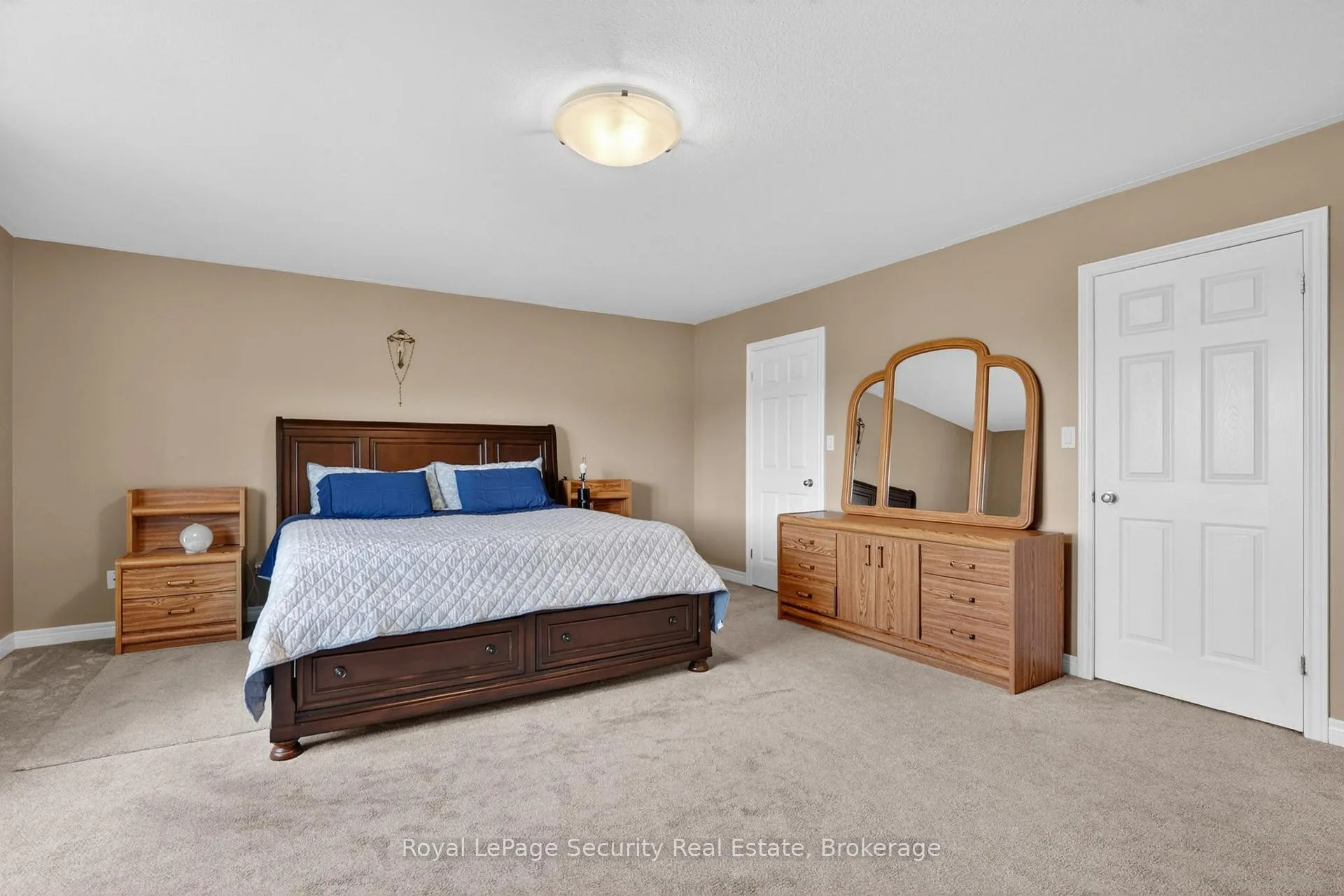 Photo 25 of 37 Fredonia Crescent, St. Catharines, Rykert/Vansickle — HOMEH