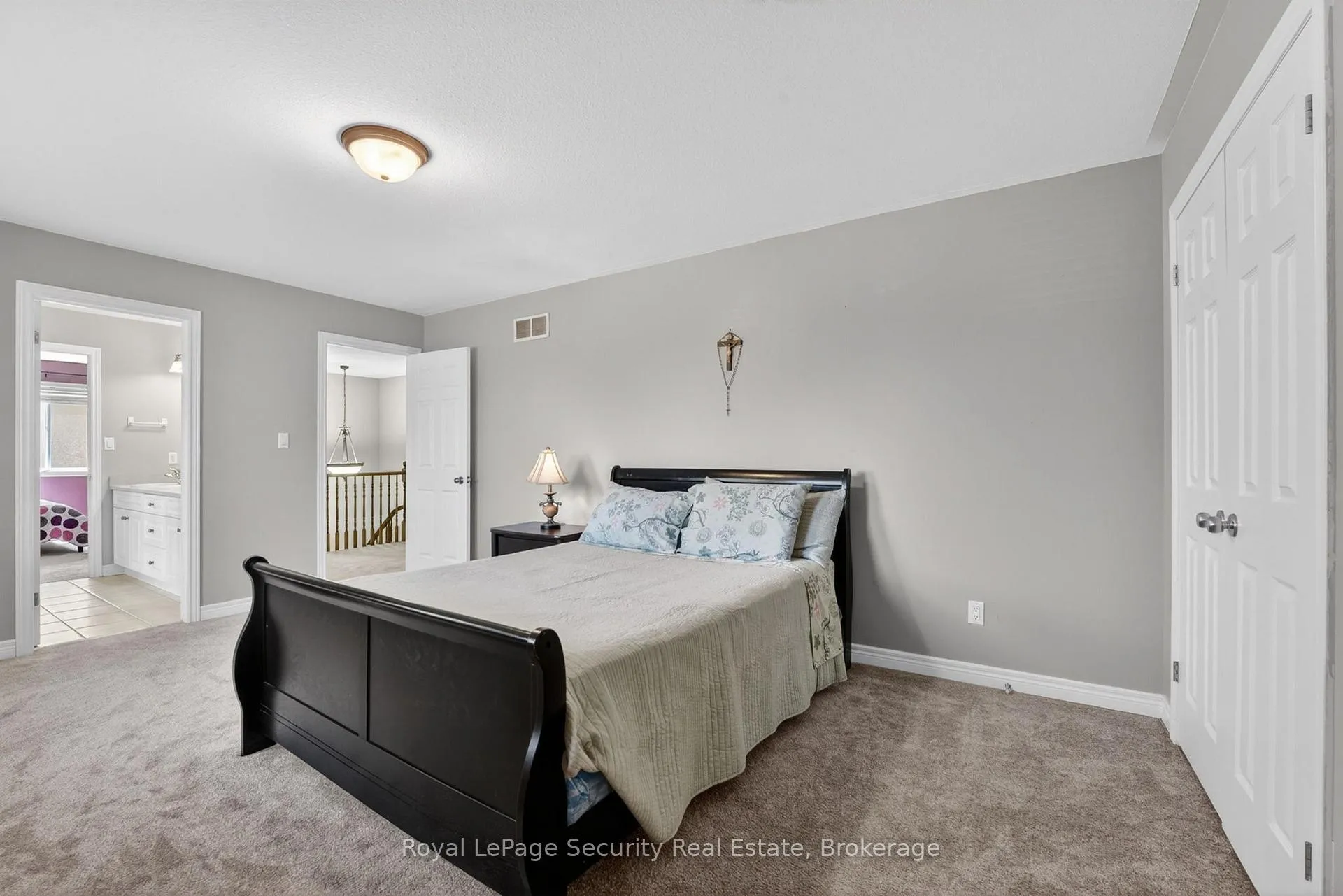 Photo 32 of 37 Fredonia Crescent, St. Catharines, Rykert/Vansickle — HOMEH