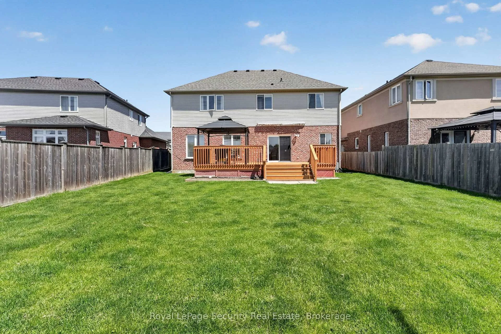 Photo 43 of 37 Fredonia Crescent, St. Catharines, Rykert/Vansickle — HOMEH
