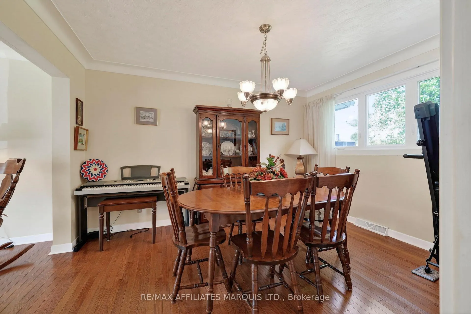 Photo 9 of 1607 Charles Street, Cornwall — HOMEH