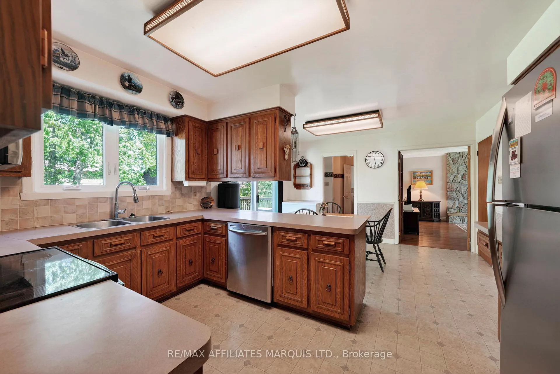 Photo 11 of 1607 Charles Street, Cornwall — HOMEH