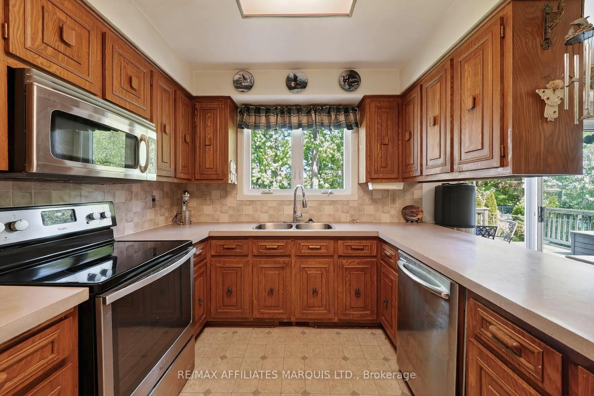 Photo 13 of 1607 Charles Street, Cornwall — HOMEH