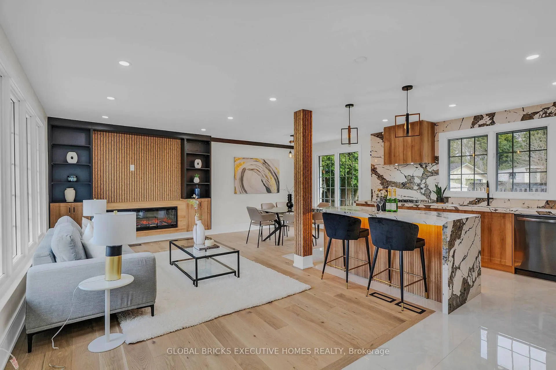 Photo 17 of 307 Lees Lane, Oakville, West — HOMEH