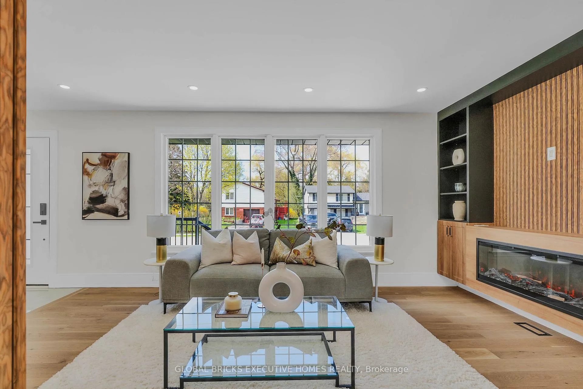 Photo 20 of 307 Lees Lane, Oakville, West — HOMEH