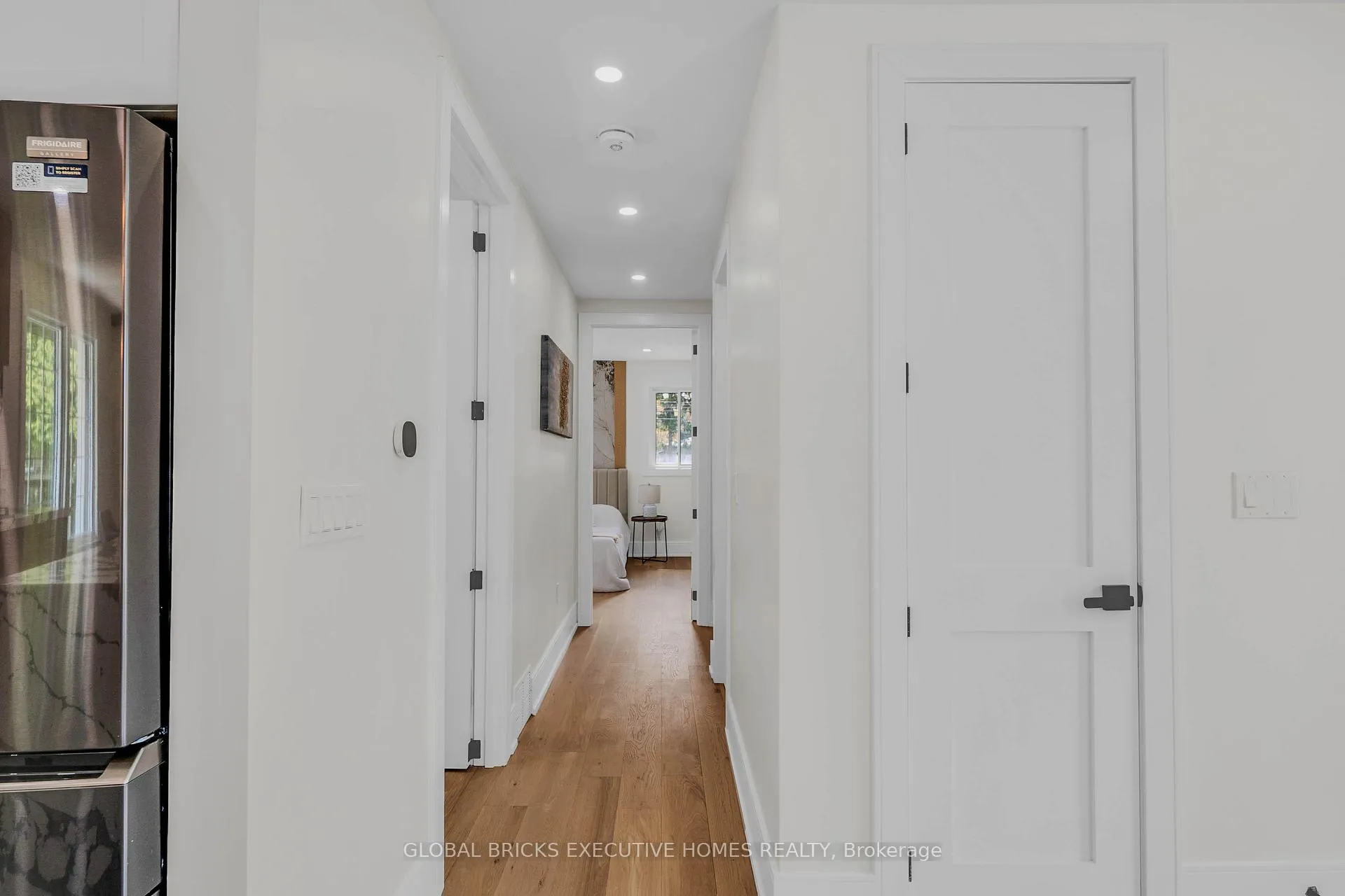 Photo 28 of 307 Lees Lane, Oakville, West — HOMEH