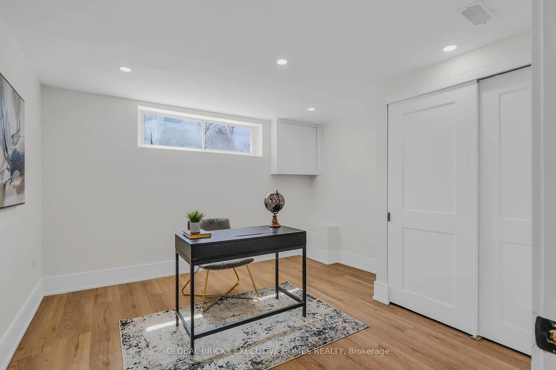 Photo 43 of 307 Lees Lane, Oakville, West — HOMEH