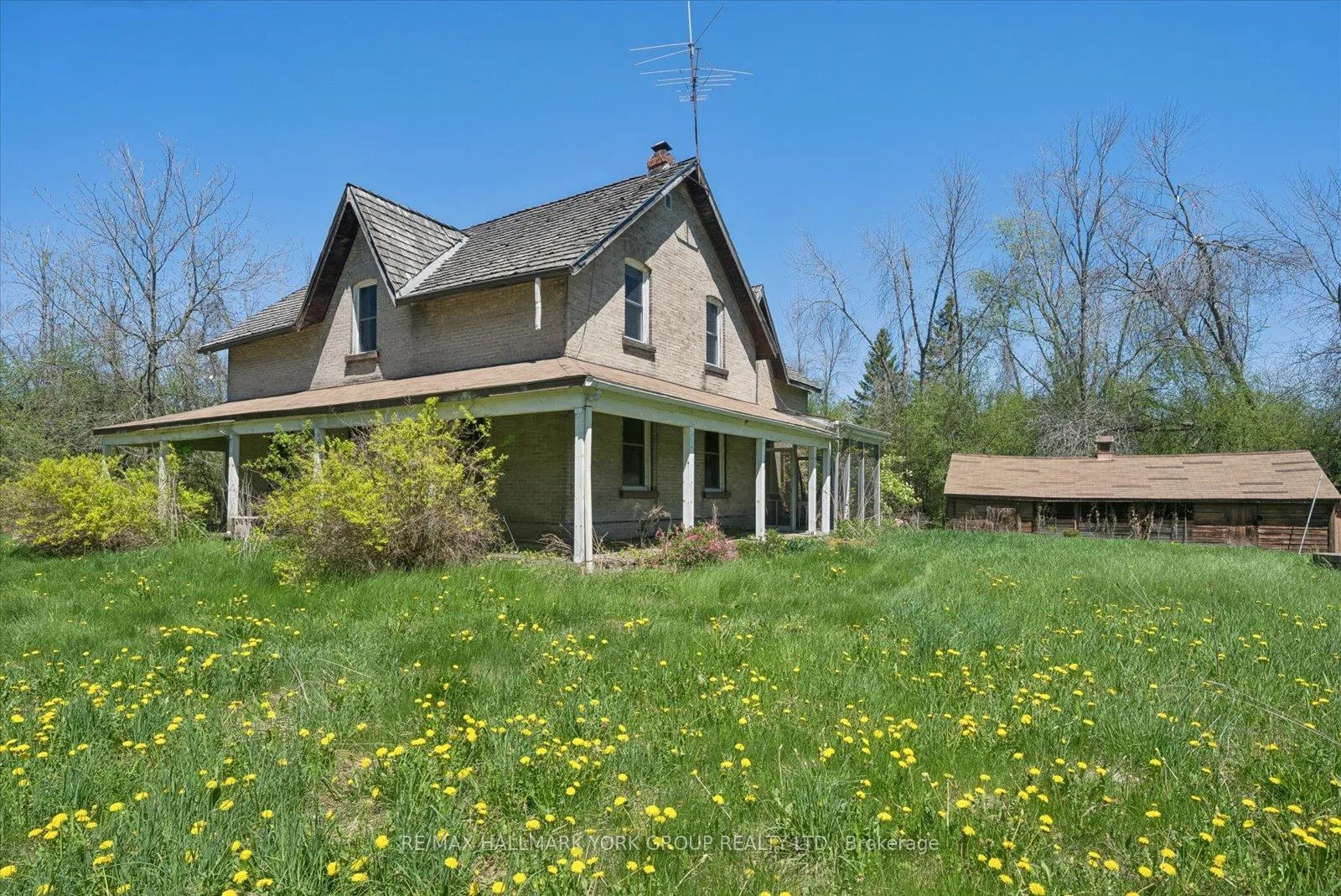 Photo 4 of B40508 Center Road, Brock, Rural Brock — HOMEH