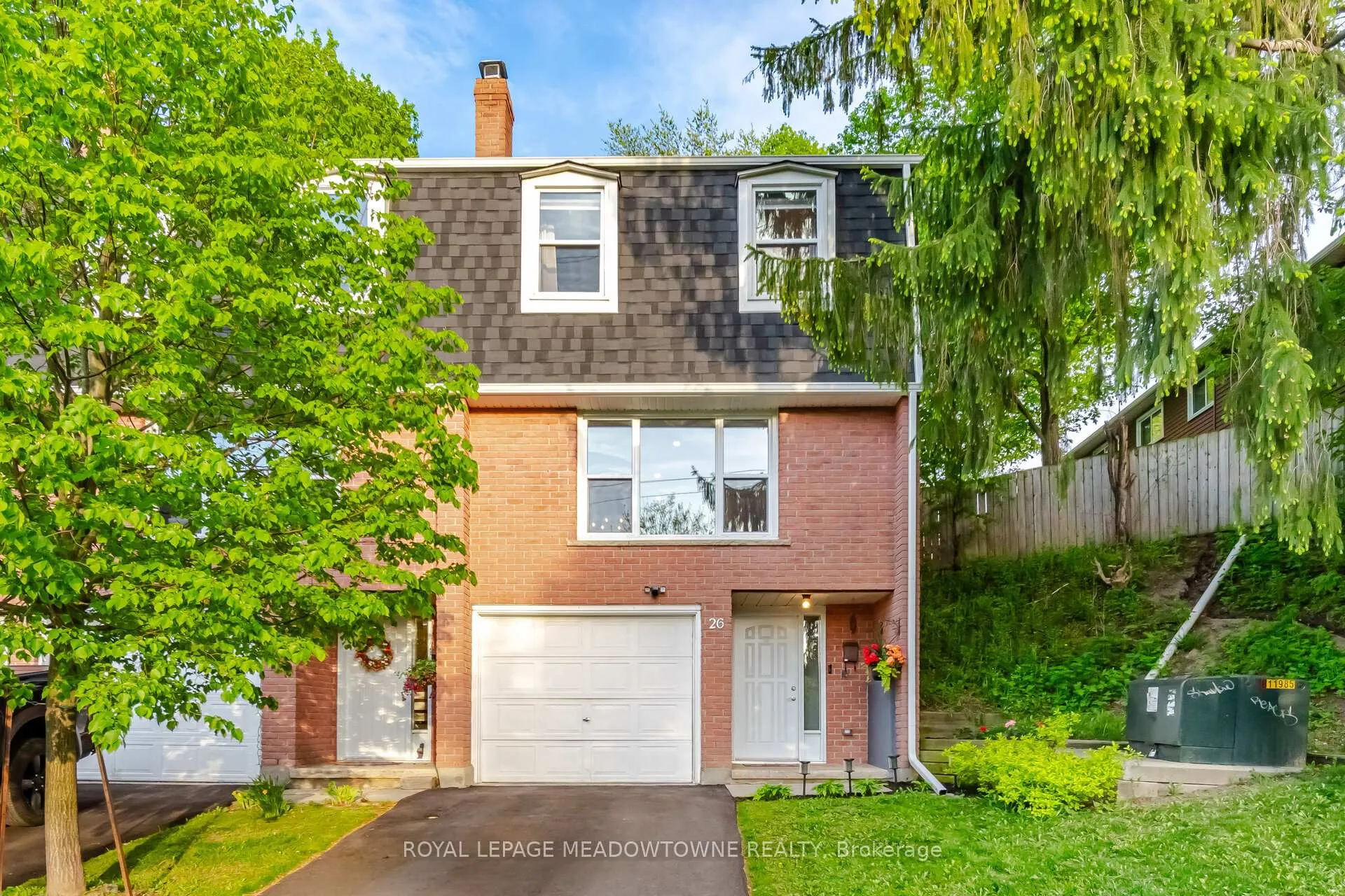 Photo 1 of Unit 26, 100 Bluevale Street N, Waterloo — HOMEH