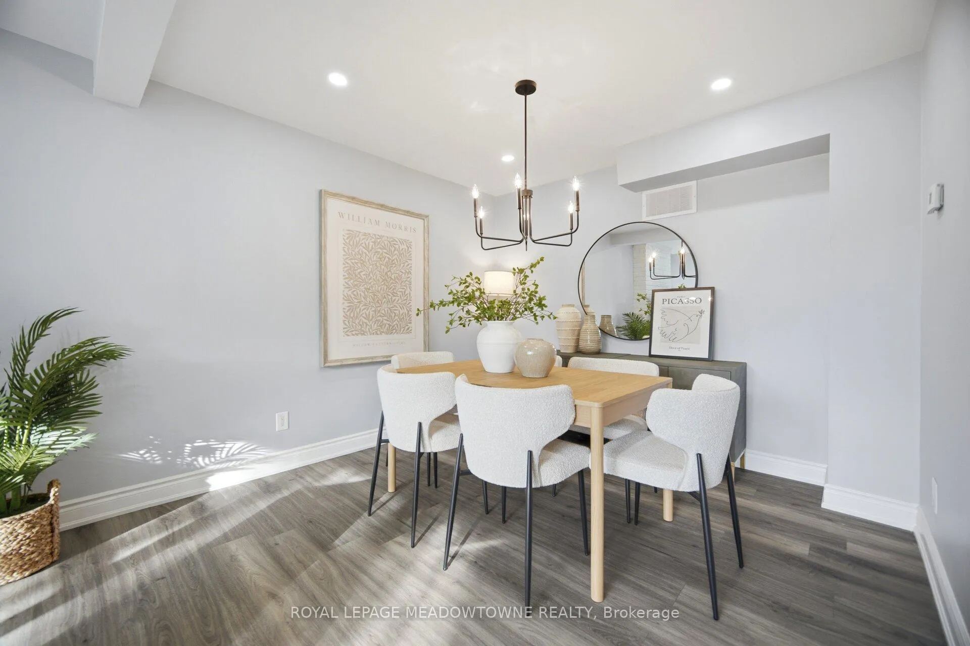 Photo 17 of Unit 26, 100 Bluevale Street N, Waterloo — HOMEH