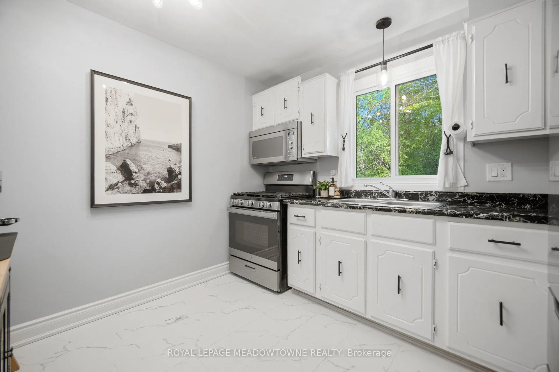 Photo 22 of Unit 26, 100 Bluevale Street N, Waterloo — HOMEH