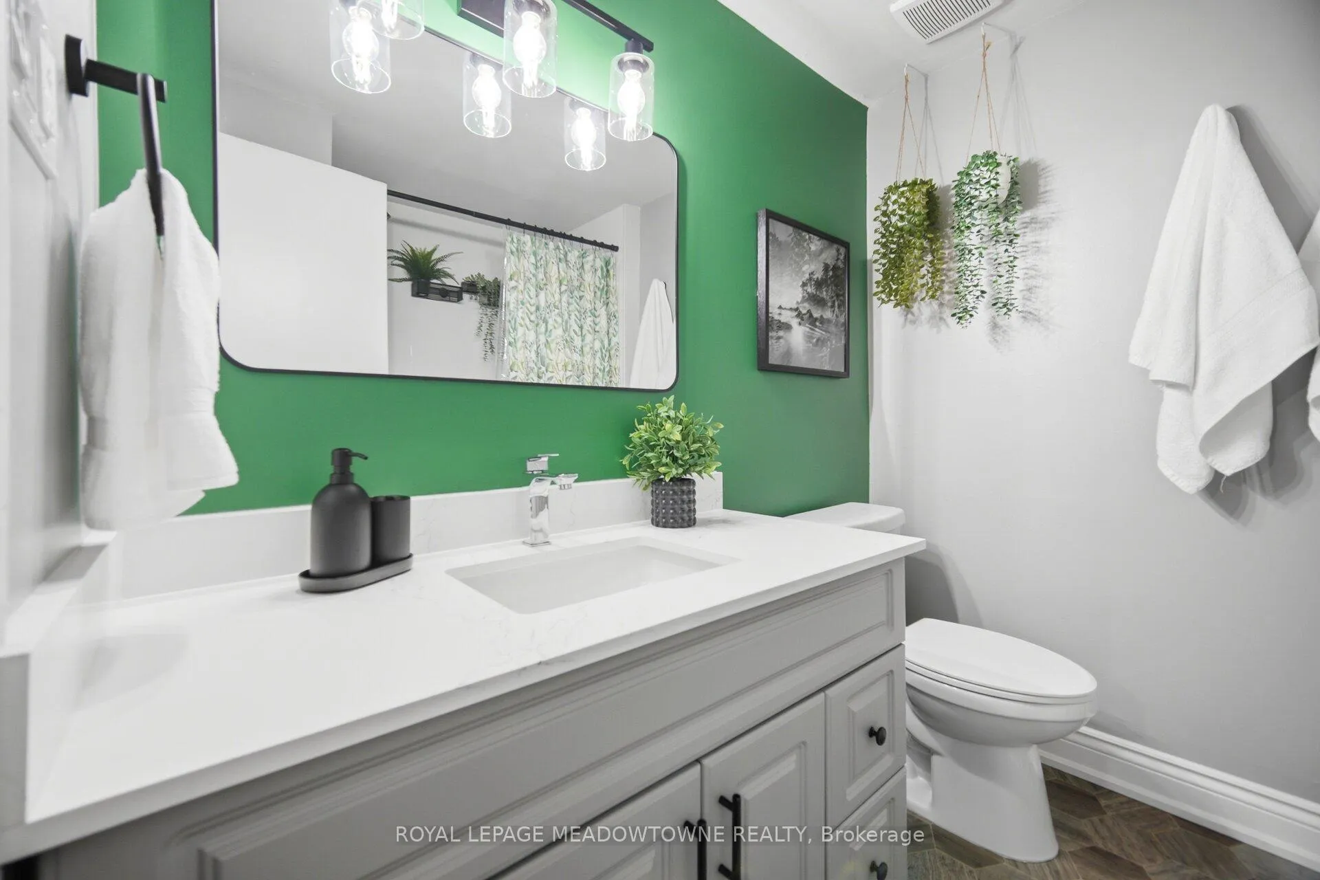 Photo 34 of Unit 26, 100 Bluevale Street N, Waterloo — HOMEH