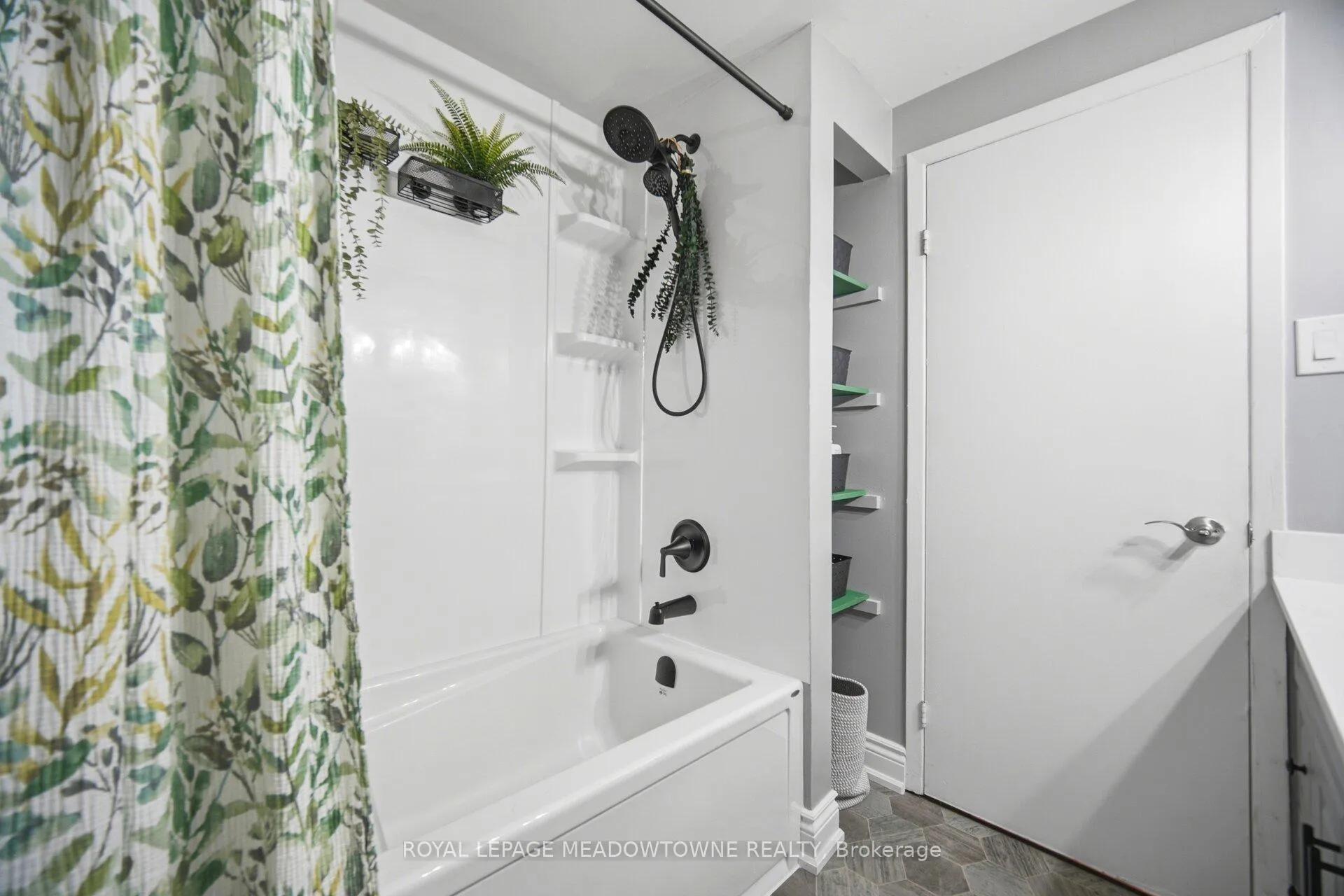 Photo 35 of Unit 26, 100 Bluevale Street N, Waterloo — HOMEH