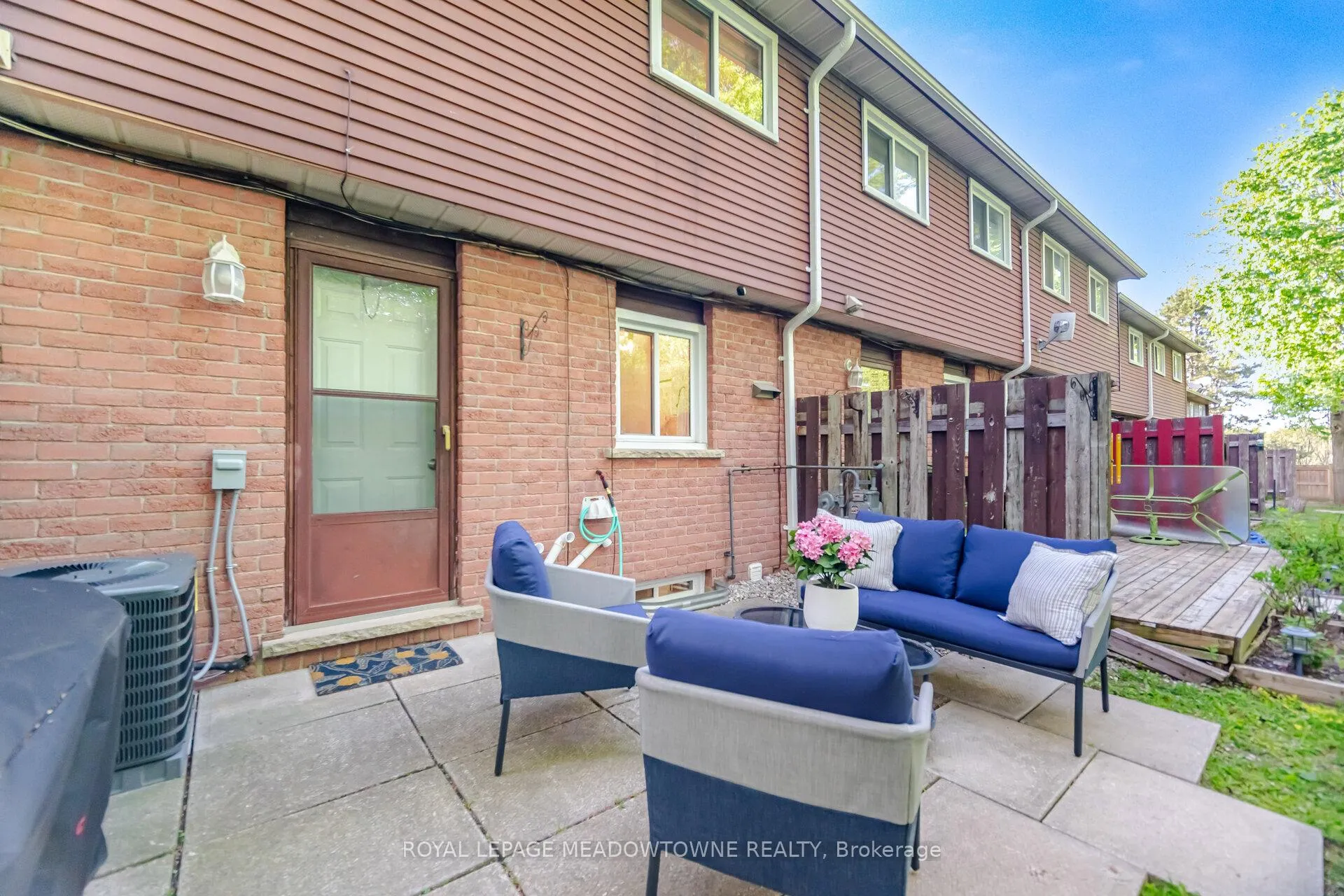 Photo 44 of Unit 26, 100 Bluevale Street N, Waterloo — HOMEH