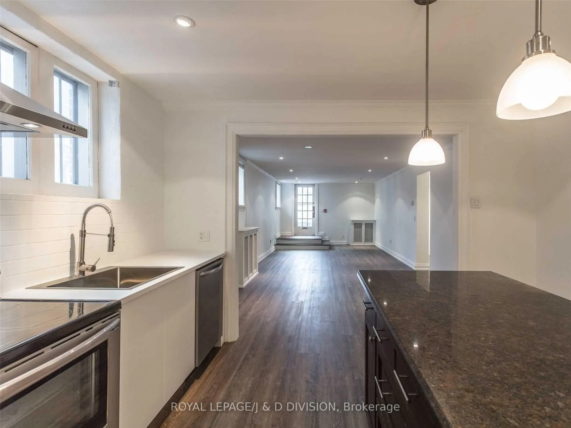 Photo 7 of 477A Oriole Parkway, Toronto, Yonge-Eglinton — HOMEH