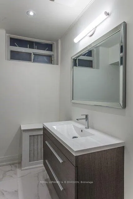 Photo 14 of 477A Oriole Parkway, Toronto, Yonge-Eglinton — HOMEH