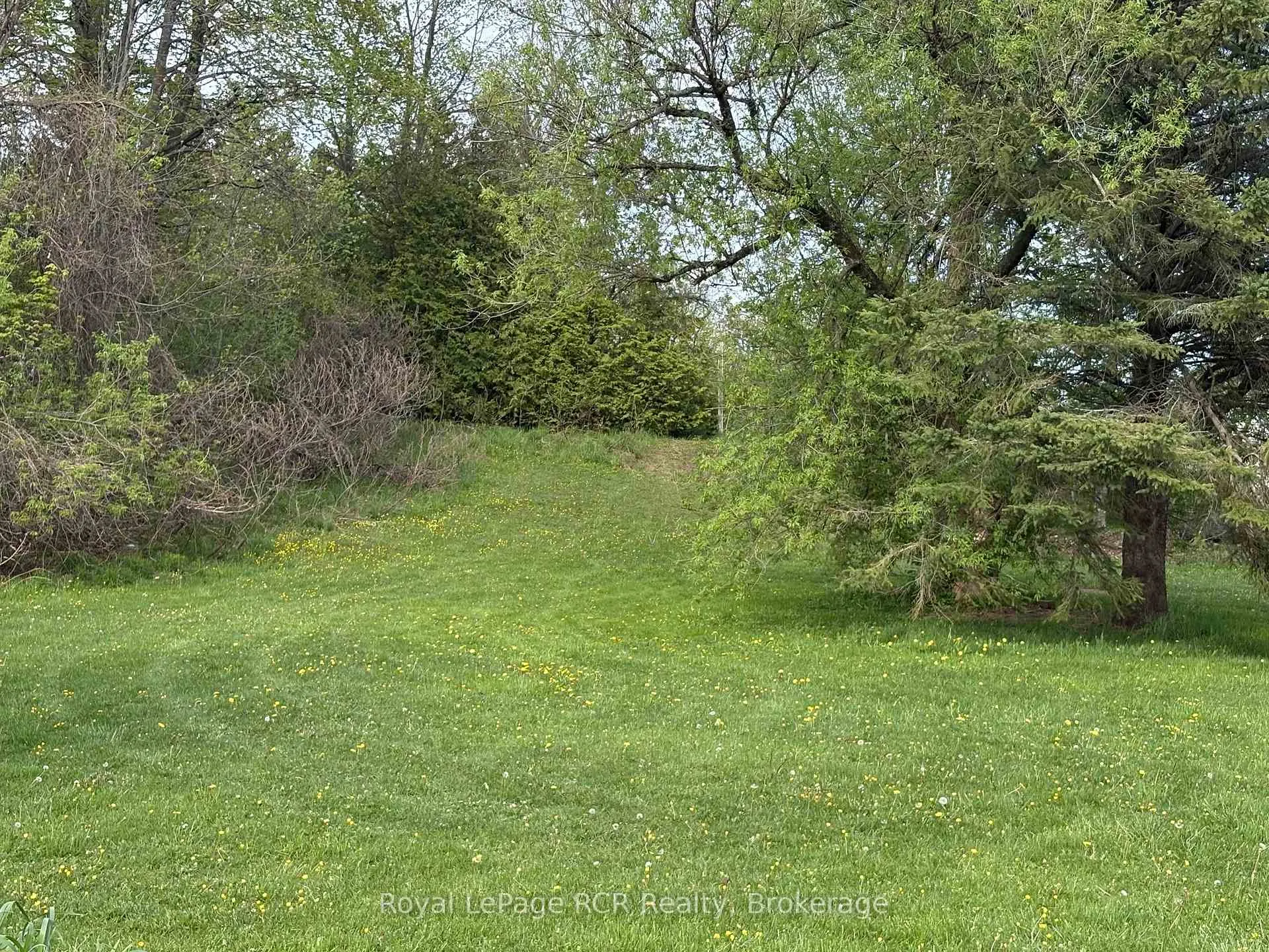 Photo 2 of 316043 Highway 6, Chatsworth — HOMEH