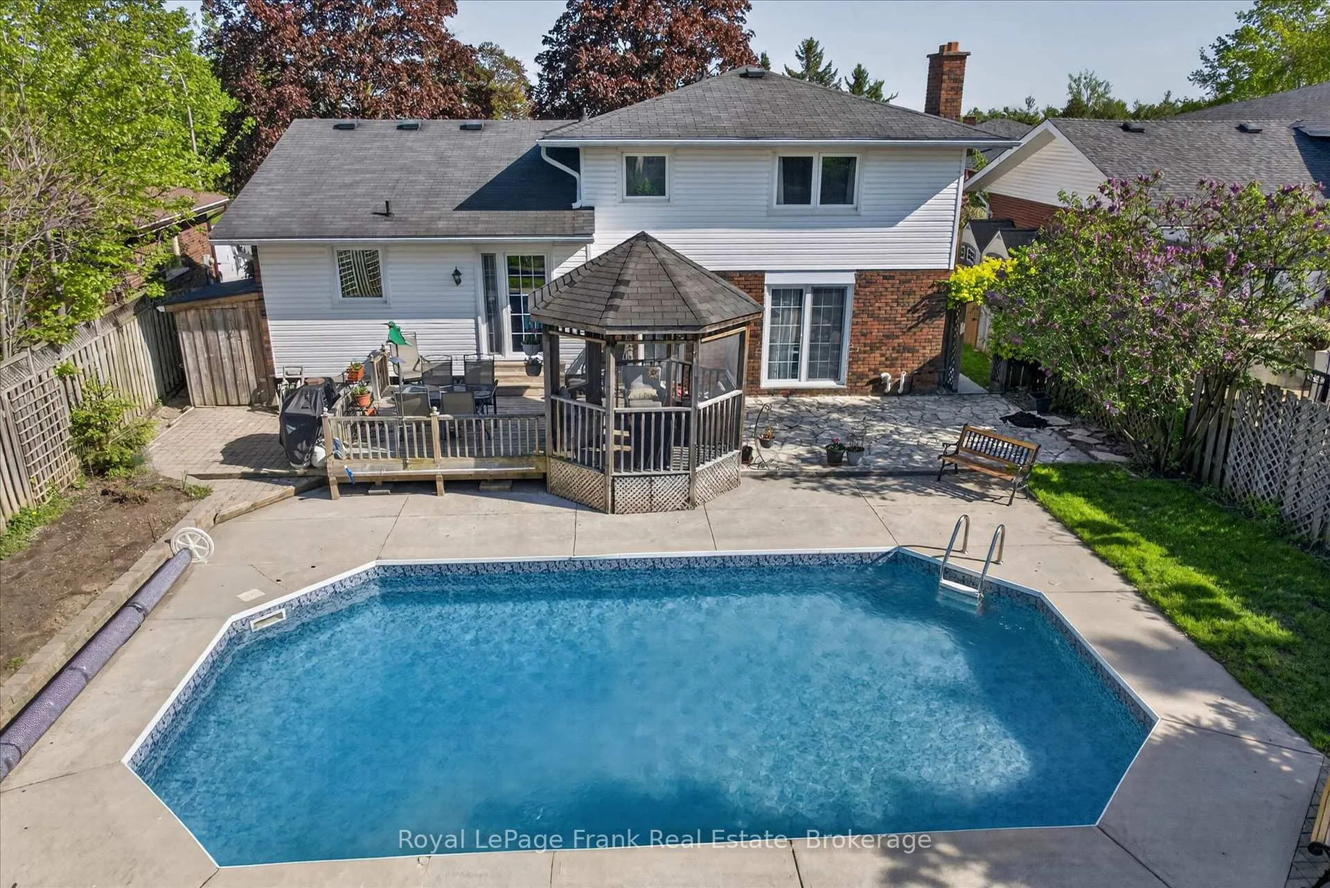 Photo 2 of 4 Bayleaf Court, Peterborough, Monaghan Ward 2 — HOMEH