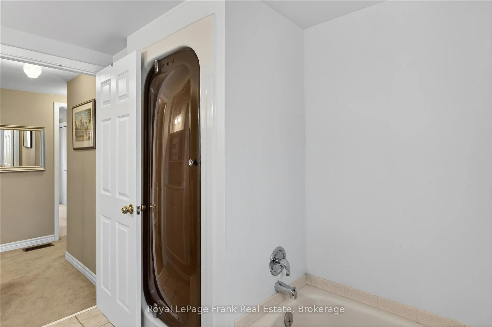 Photo 24 of 4 Bayleaf Court, Peterborough, Monaghan Ward 2 — HOMEH