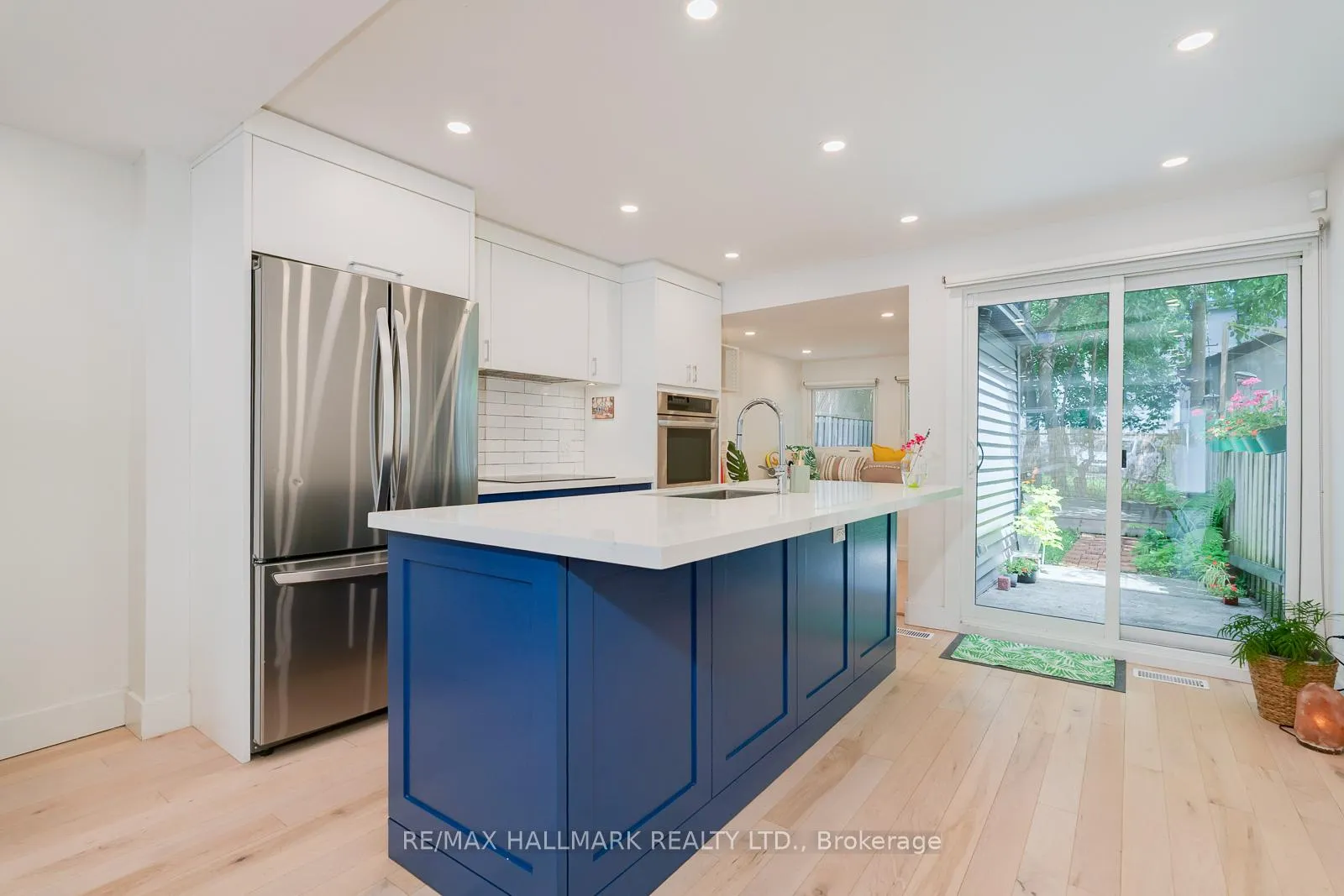 Photo 9 of 37 Craven Road, Toronto, Greenwood-Coxwell — HOMEH