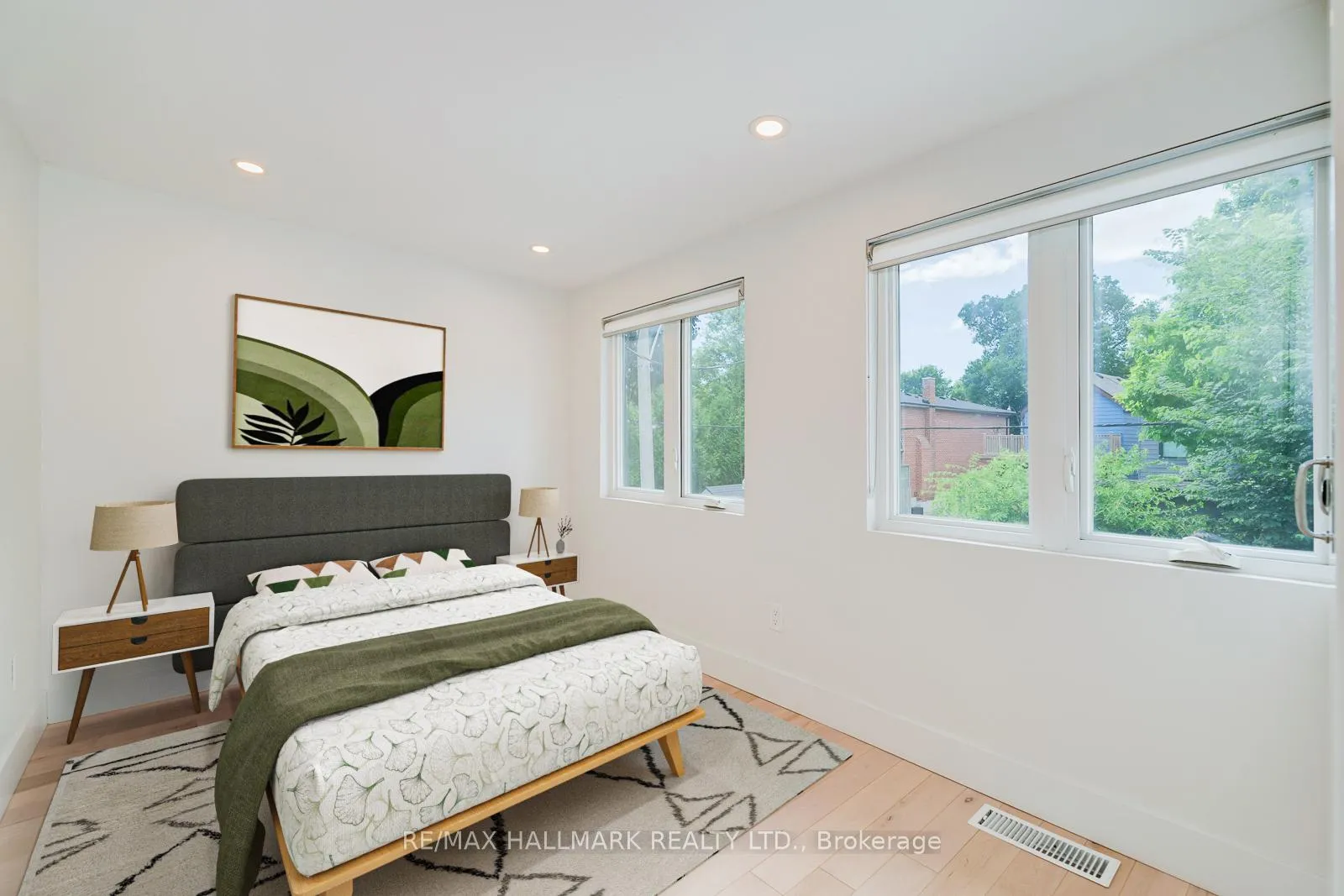 Photo 16 of 37 Craven Road, Toronto, Greenwood-Coxwell — HOMEH